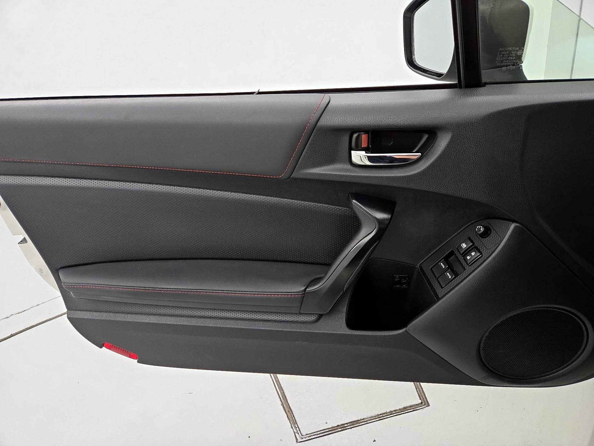 Thumbnail: 2017 Subaru BRZ - 12