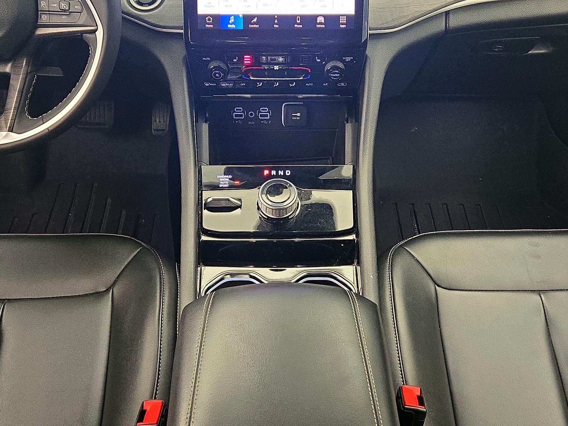 Thumbnail: 2023 Jeep Grand Cherokee - 17