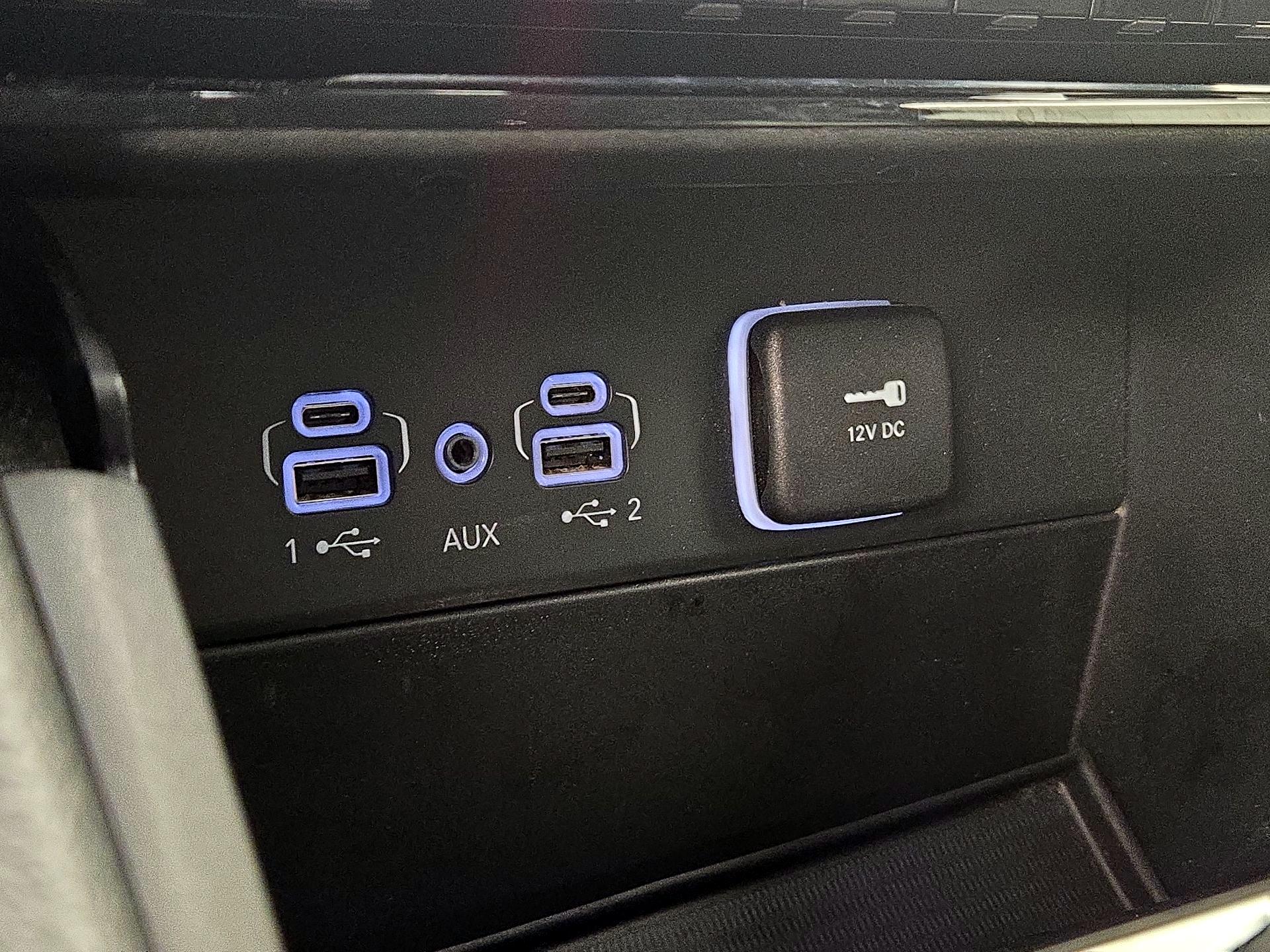 Thumbnail: 2023 Jeep Grand Cherokee - 18