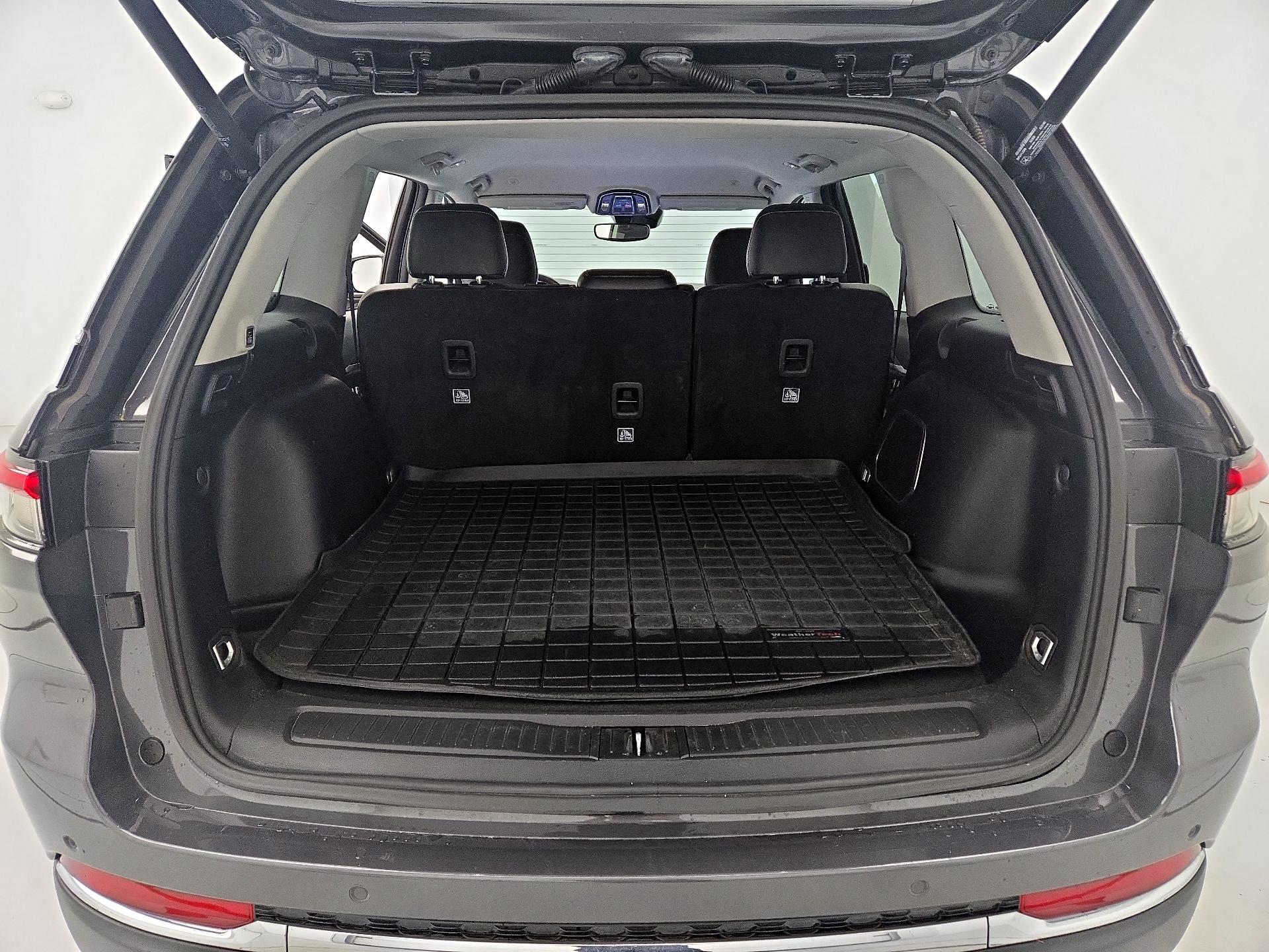 Thumbnail: 2023 Jeep Grand Cherokee - 20