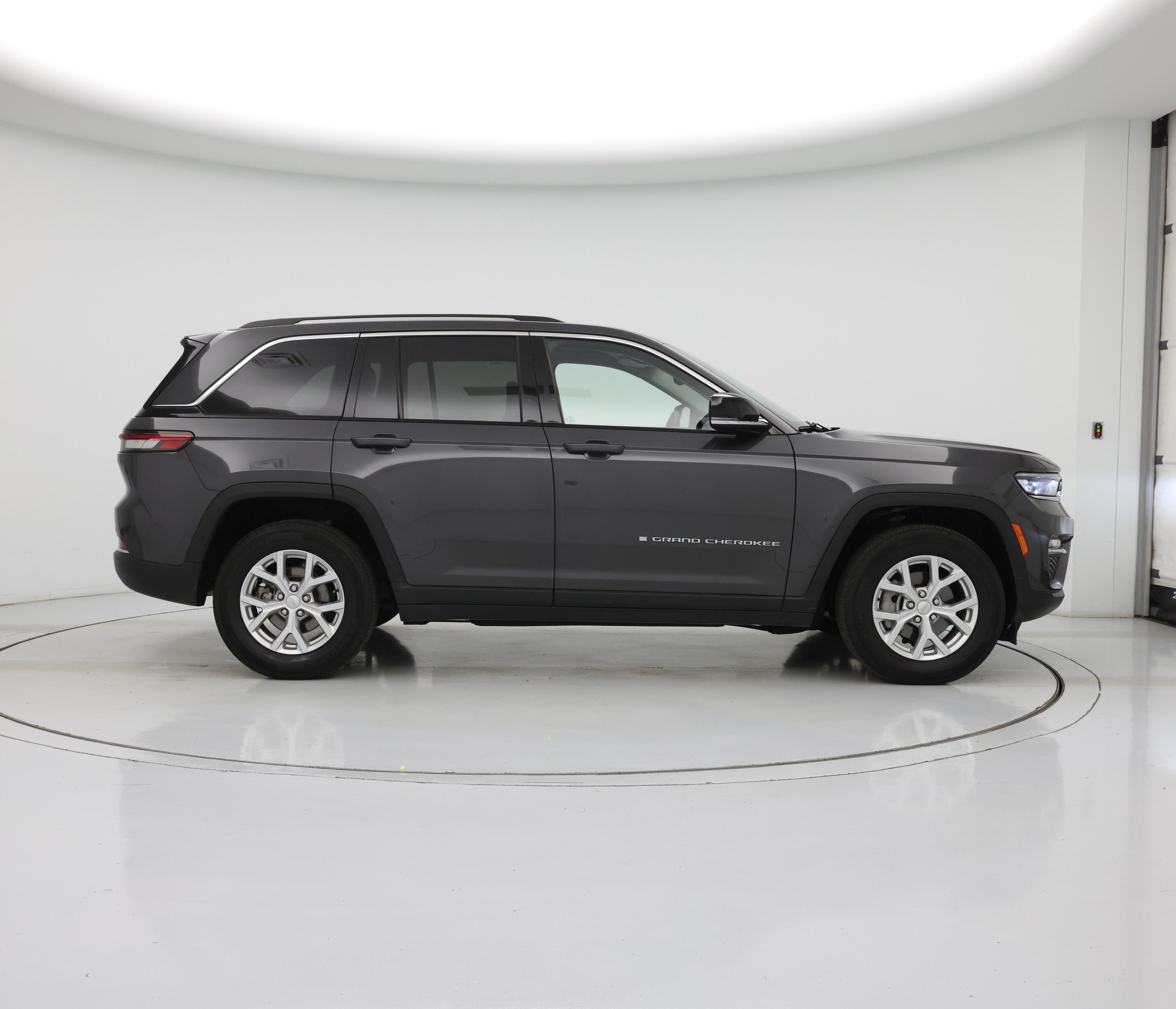 Thumbnail: 2023 Jeep Grand Cherokee - 7