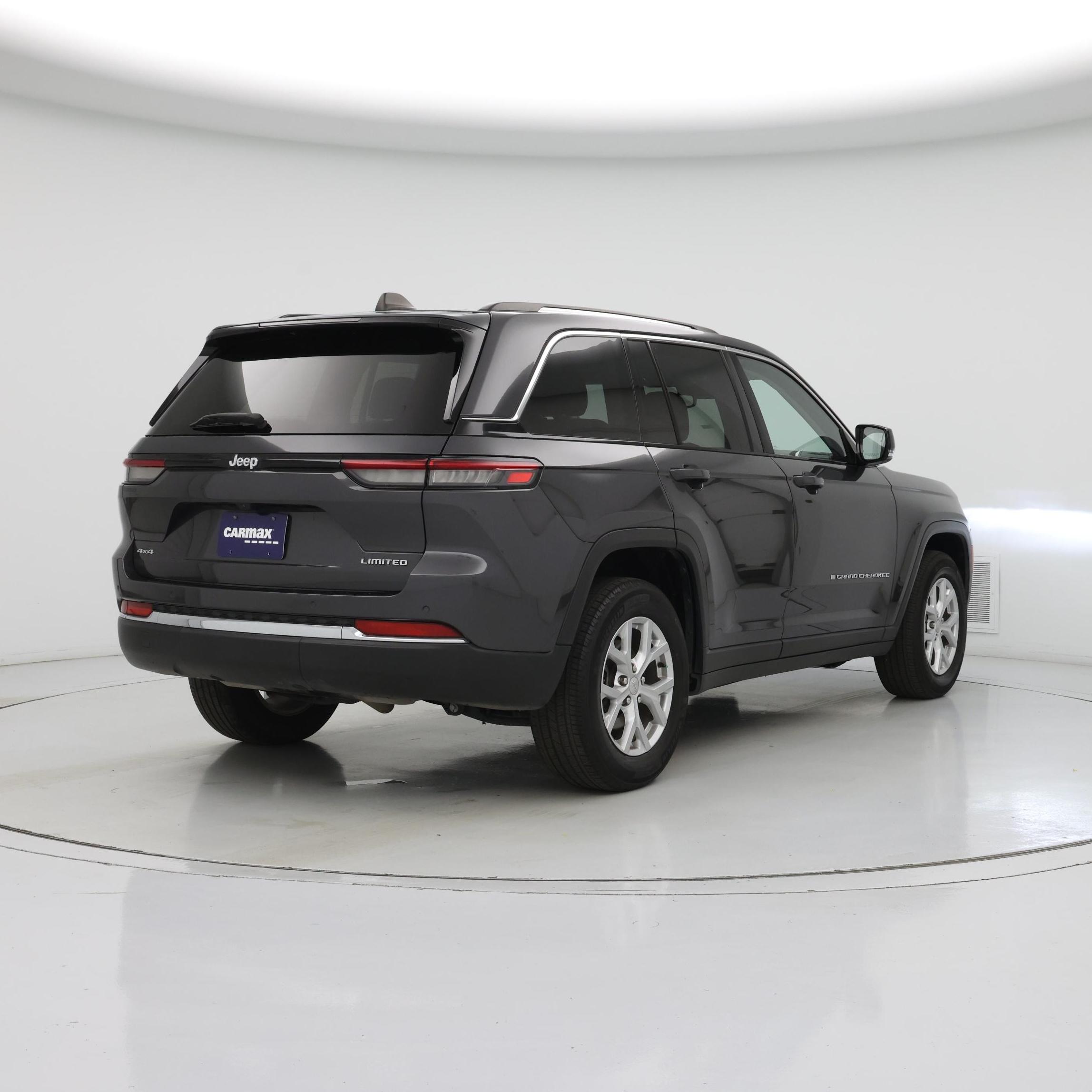 Thumbnail: 2023 Jeep Grand Cherokee - 8