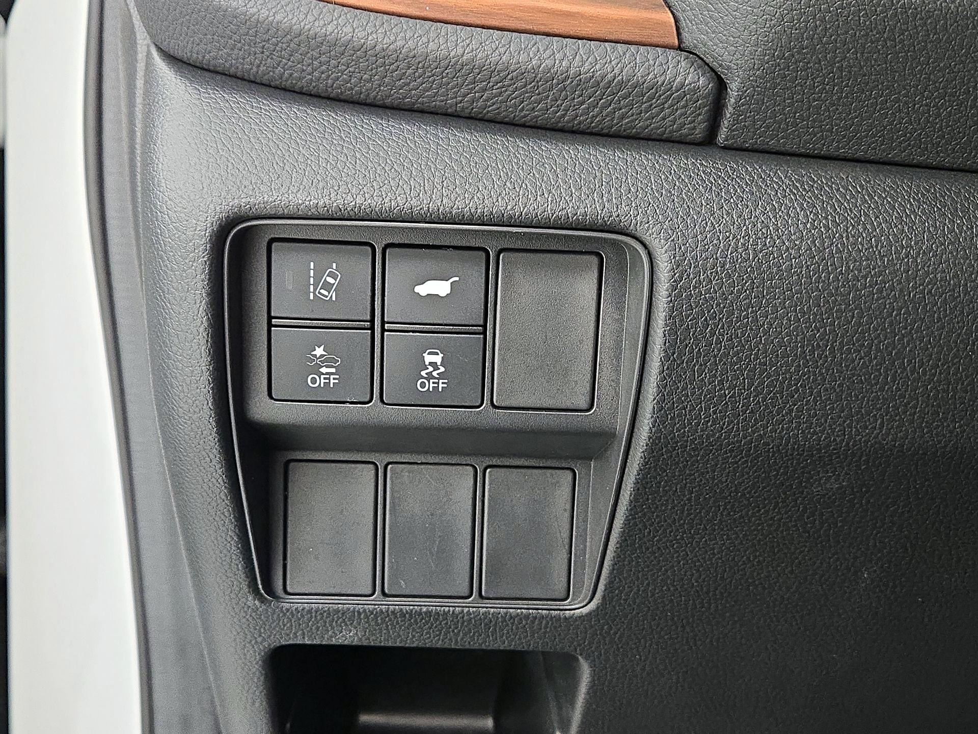 Thumbnail: 2017 Honda CR-V - 13