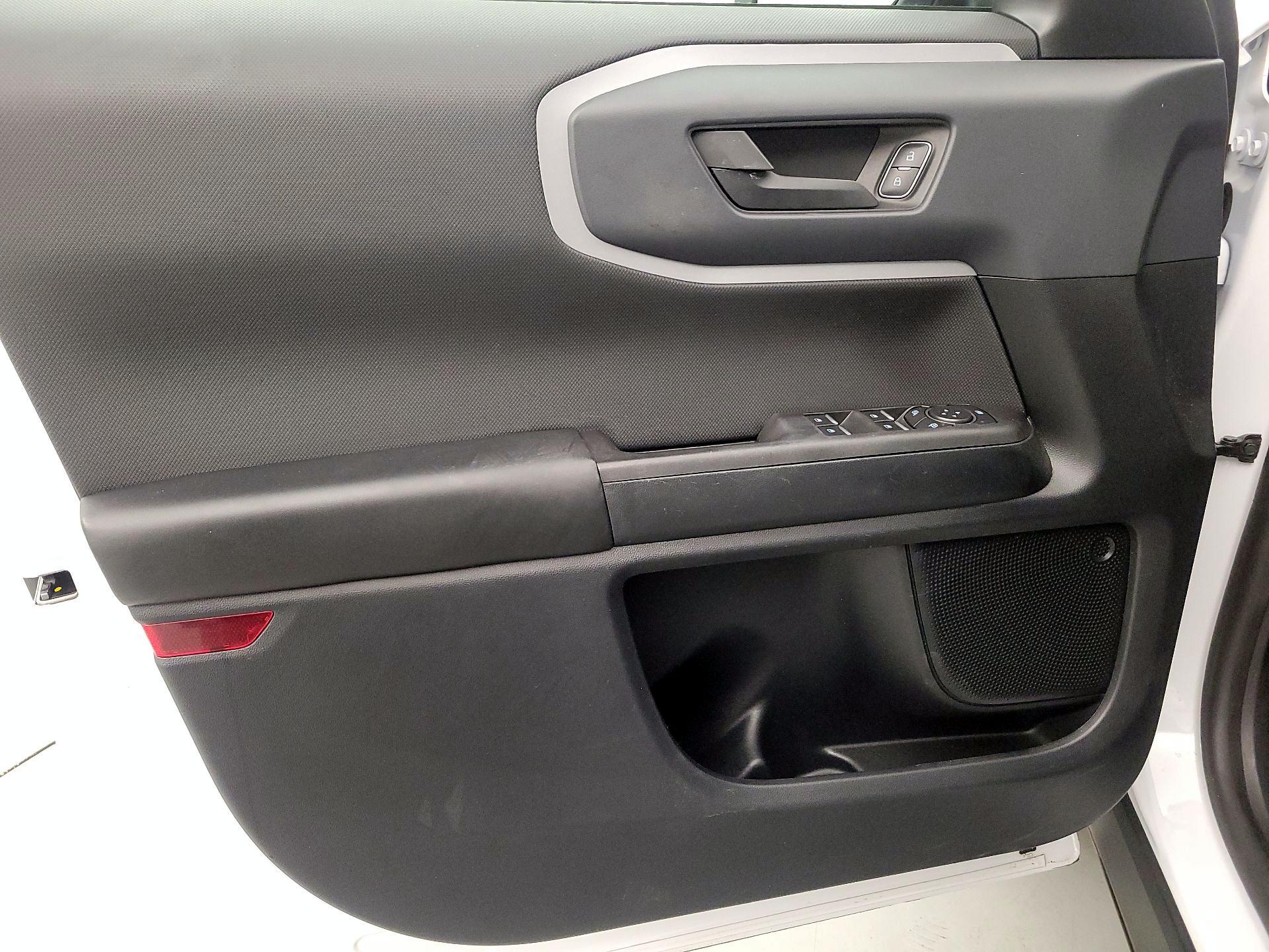 Thumbnail: 2021 Ford Bronco Sport - 12