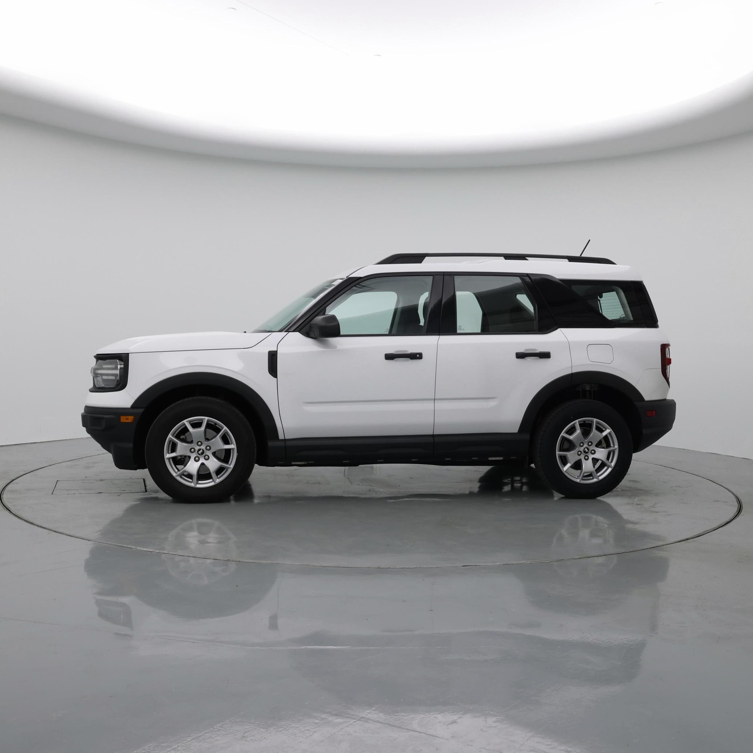 Thumbnail: 2021 Ford Bronco Sport - 3