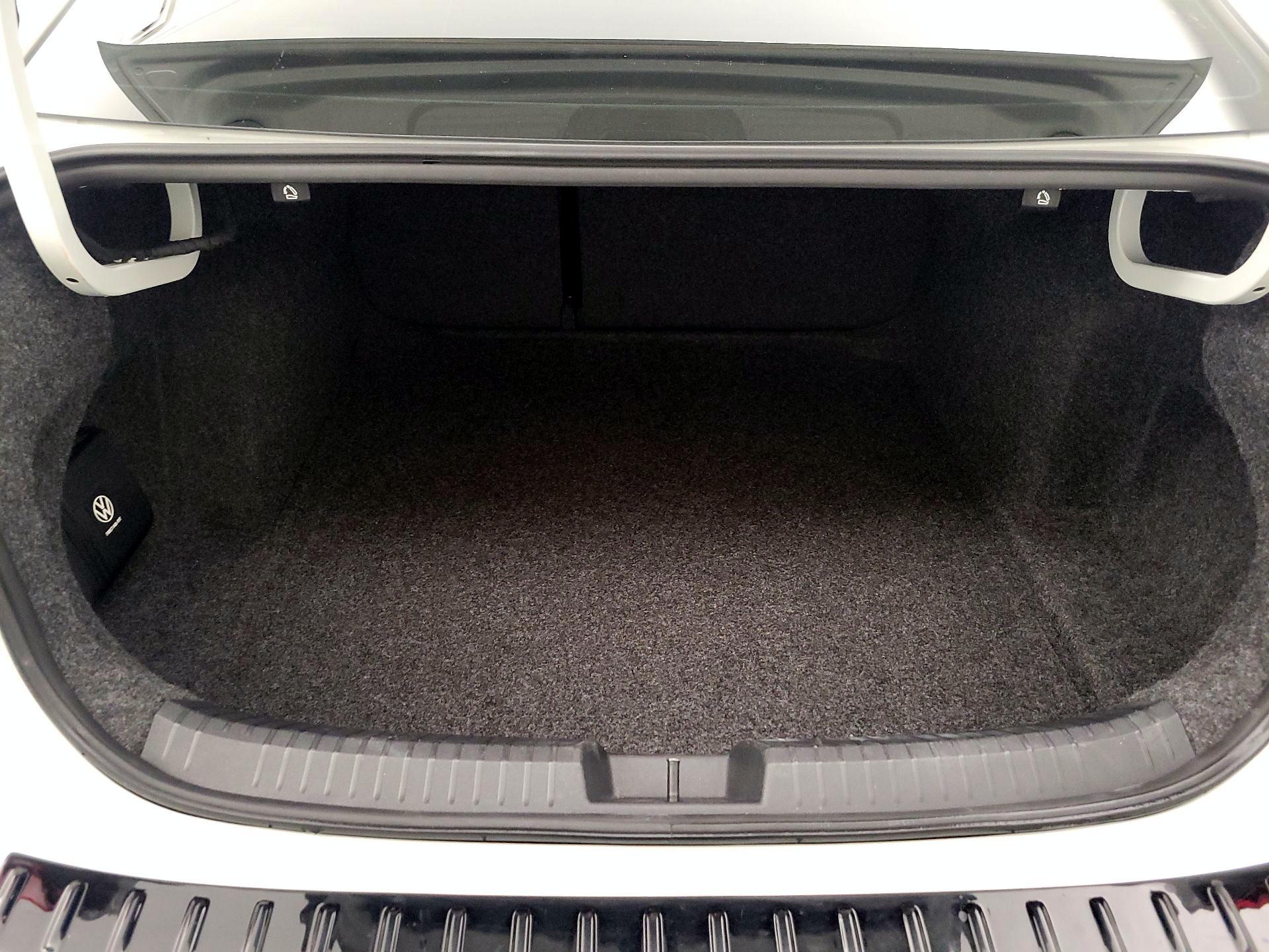 Thumbnail: 2023 Volkswagen Jetta - 20