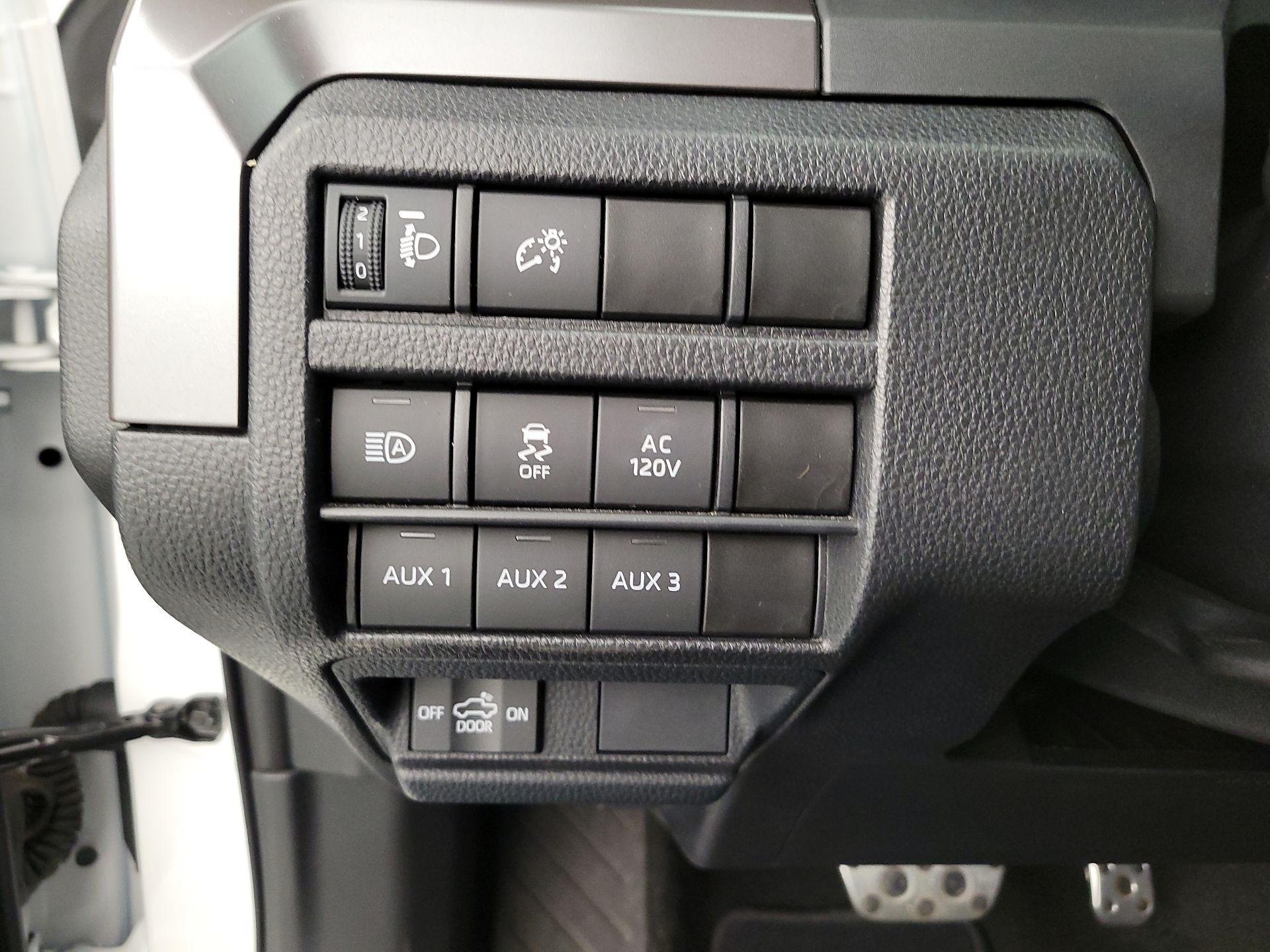 Thumbnail: 2024 Toyota Tacoma - 13