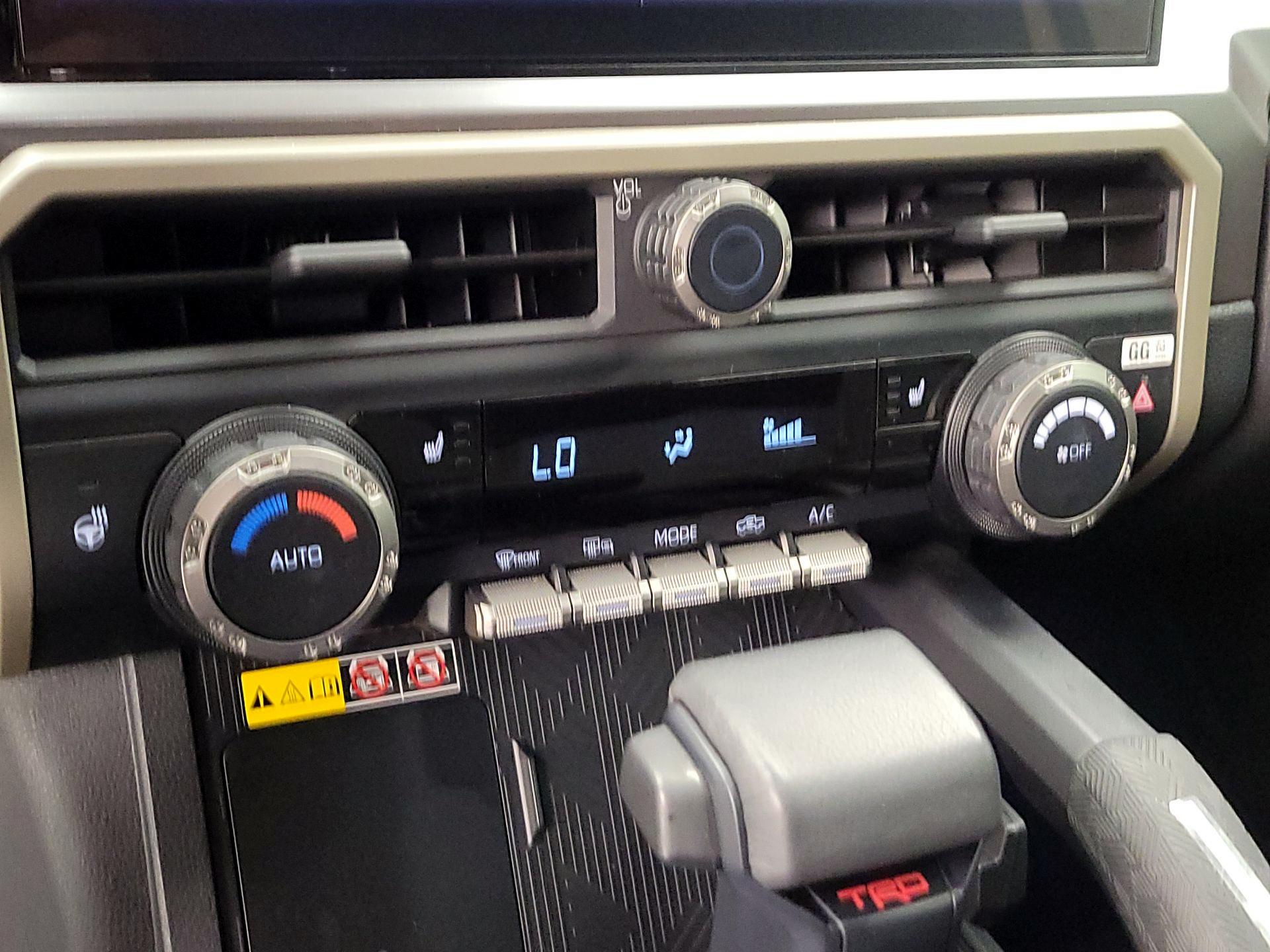 Thumbnail: 2024 Toyota Tacoma - 16