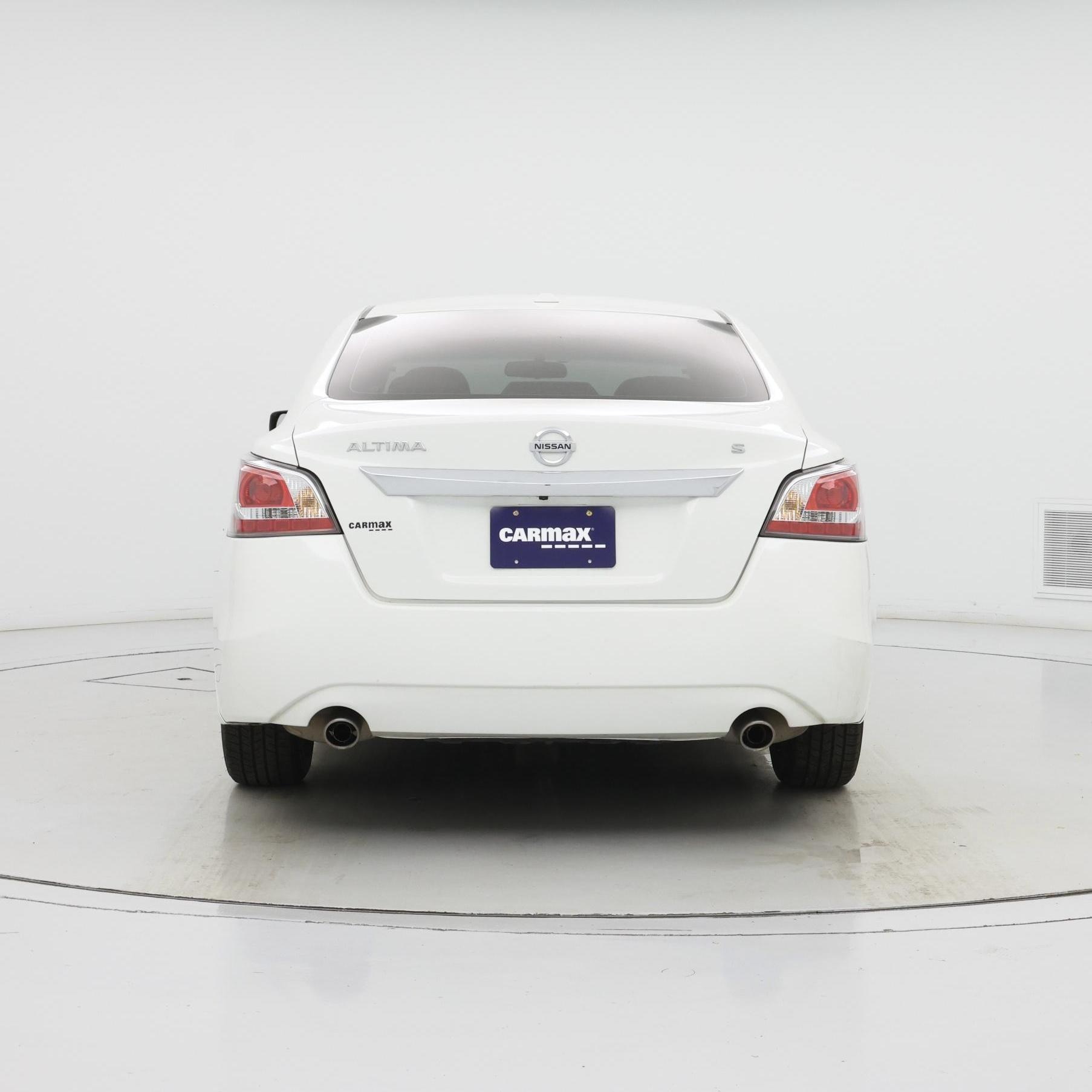 Thumbnail: 2015 Nissan Altima - 6