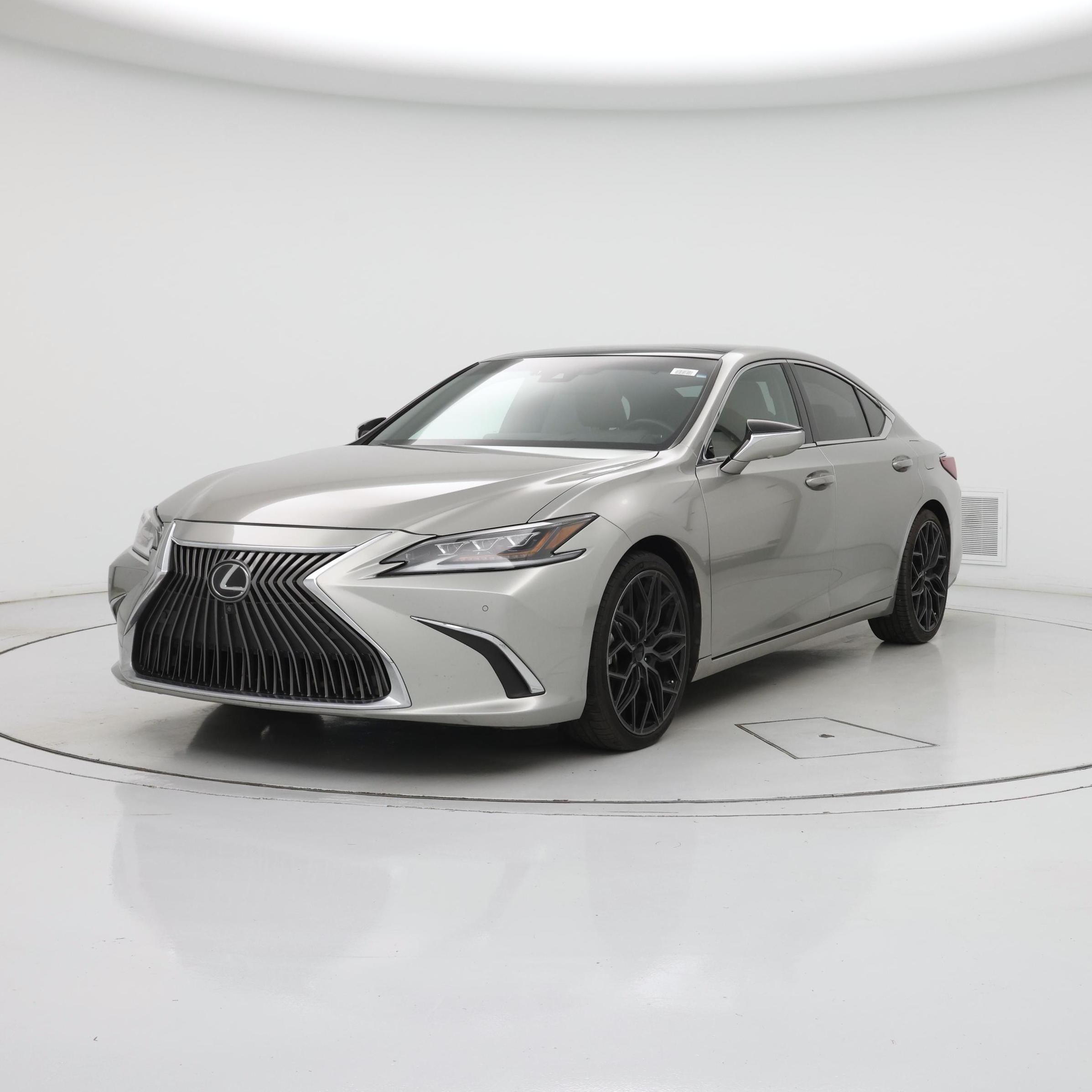 Thumbnail: 2019 Lexus ES - 4