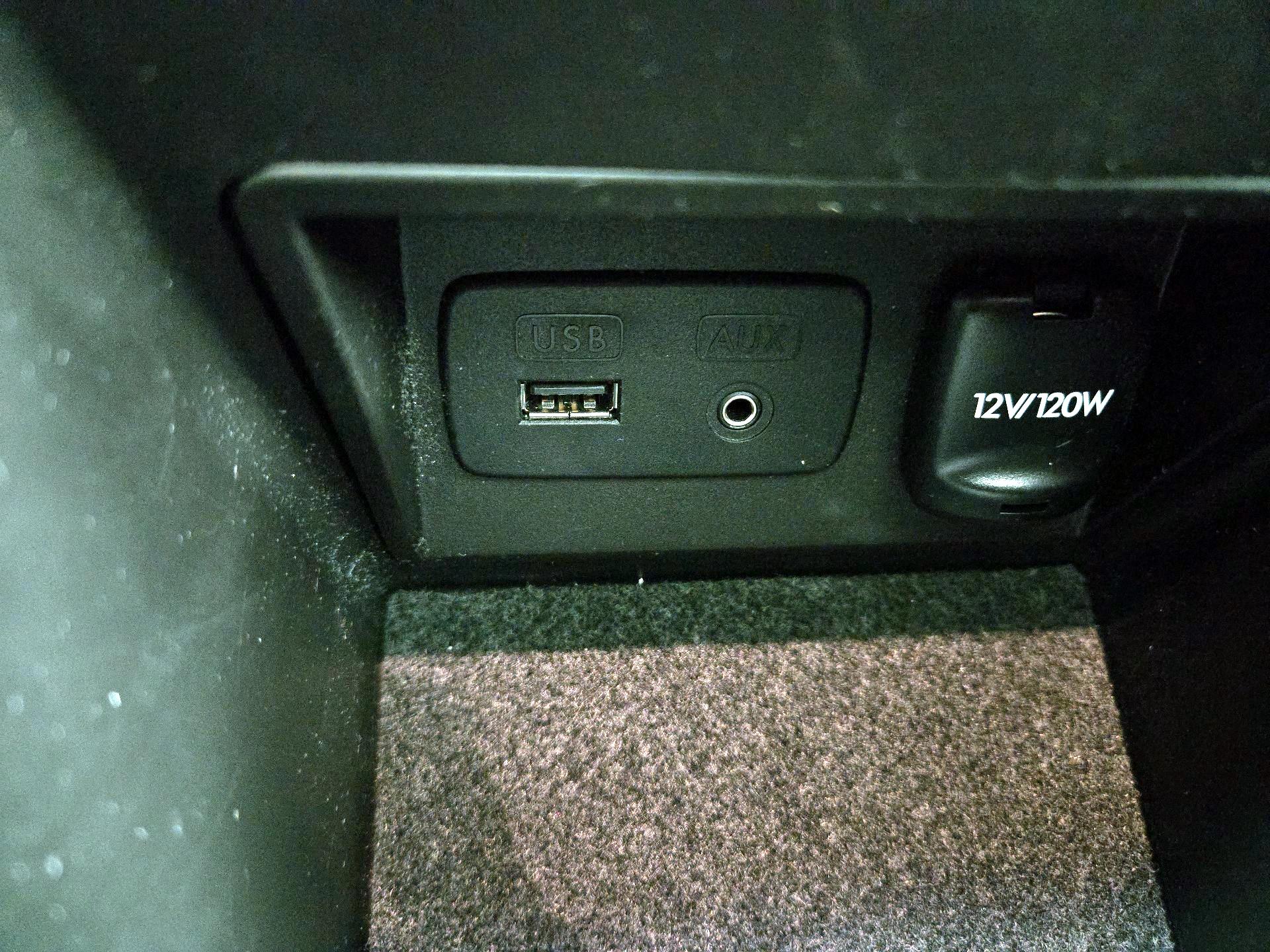Thumbnail: 2014 Subaru Outback - 19