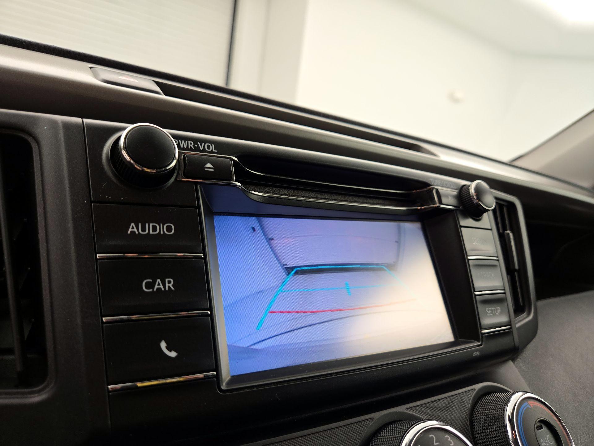 Thumbnail: 2018 Toyota RAV4 - 14