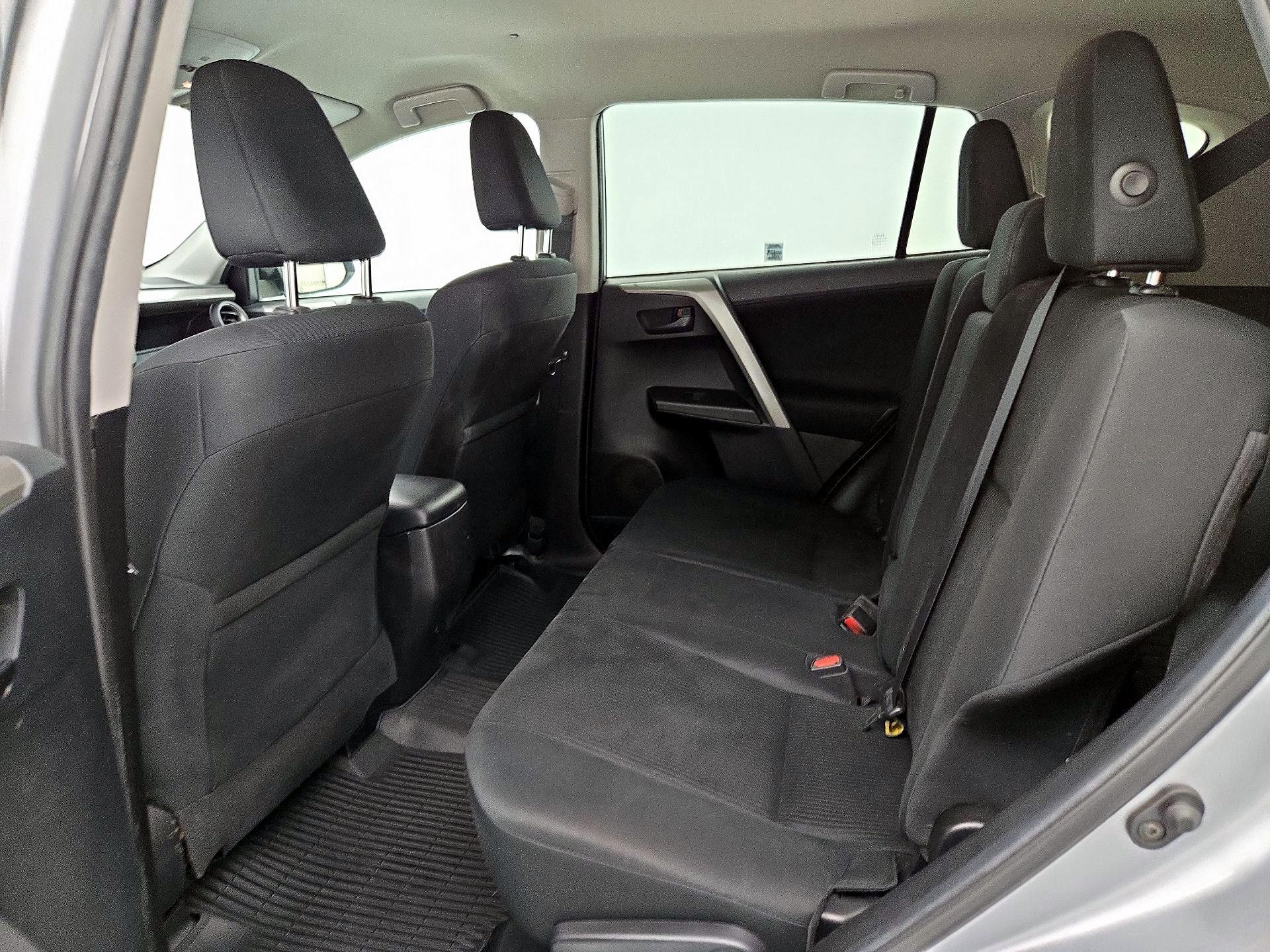 Thumbnail: 2018 Toyota RAV4 - 19