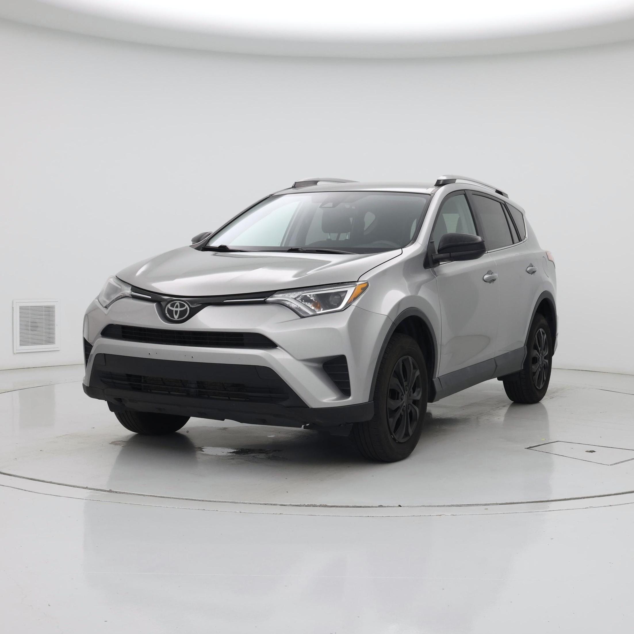 Thumbnail: 2018 Toyota RAV4 - 4