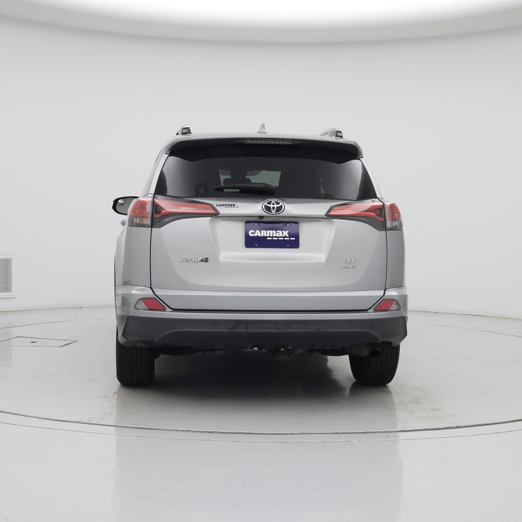 Thumbnail: 2018 Toyota RAV4 - 6