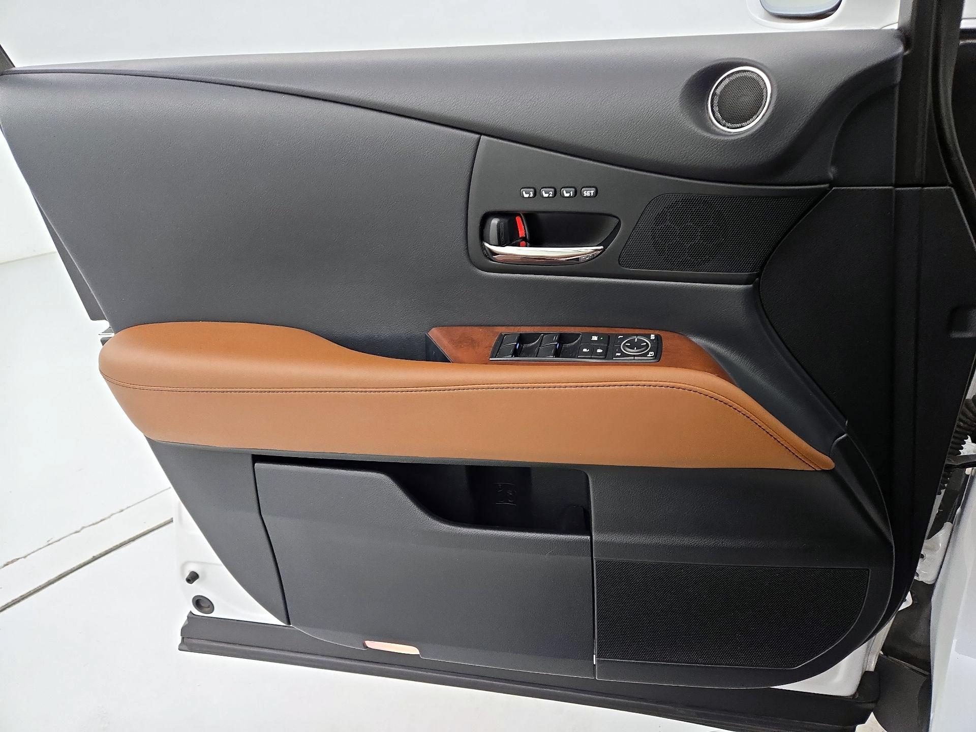 Thumbnail: 2015 Lexus RX - 12