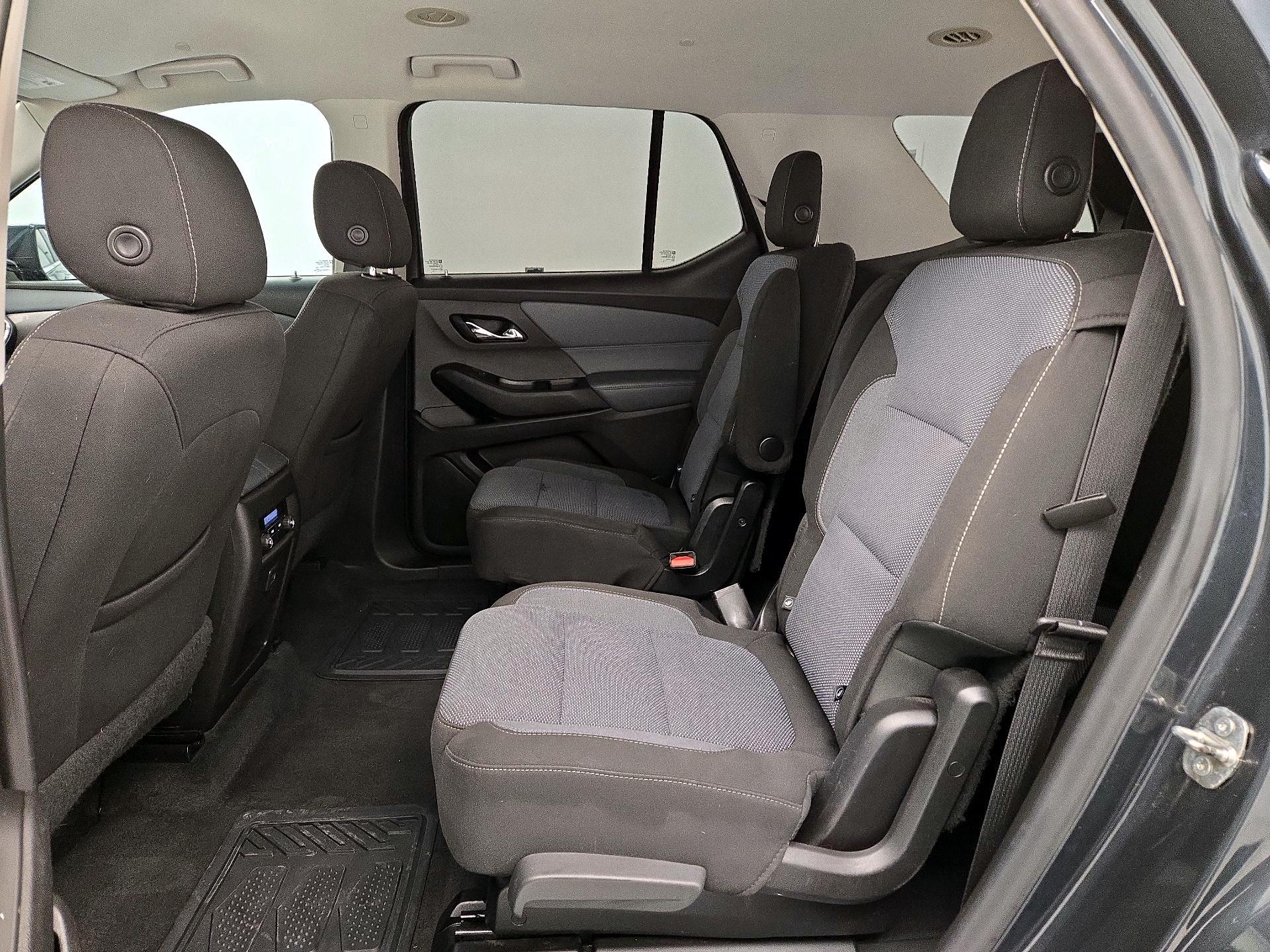 Thumbnail: 2018 Chevrolet Traverse - 19