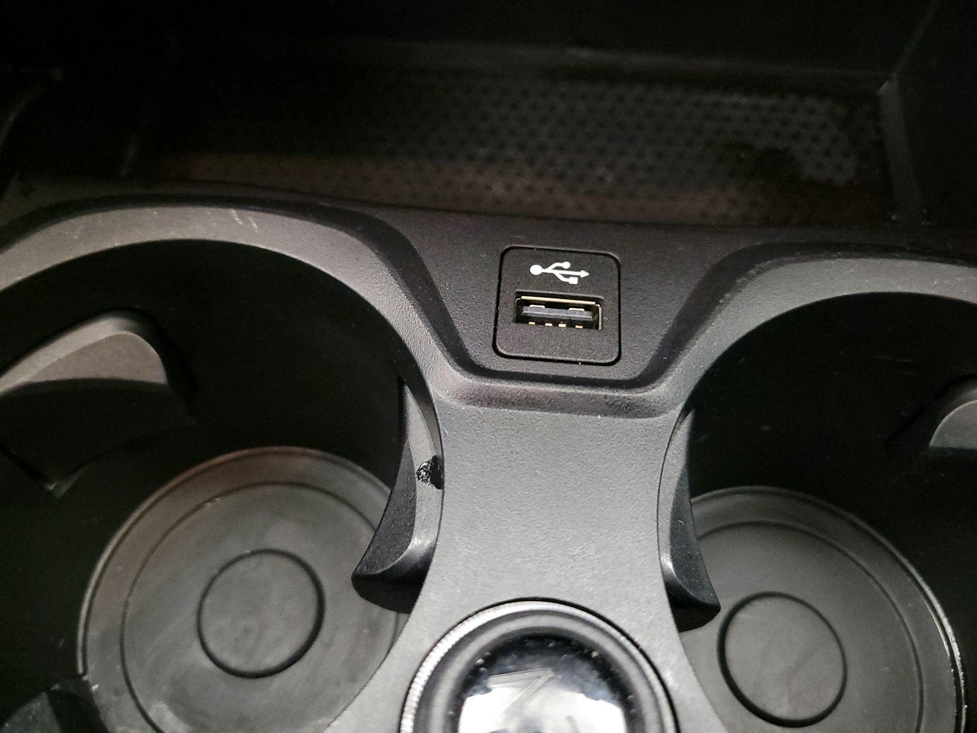 Thumbnail: 2024 BMW M2 - 19