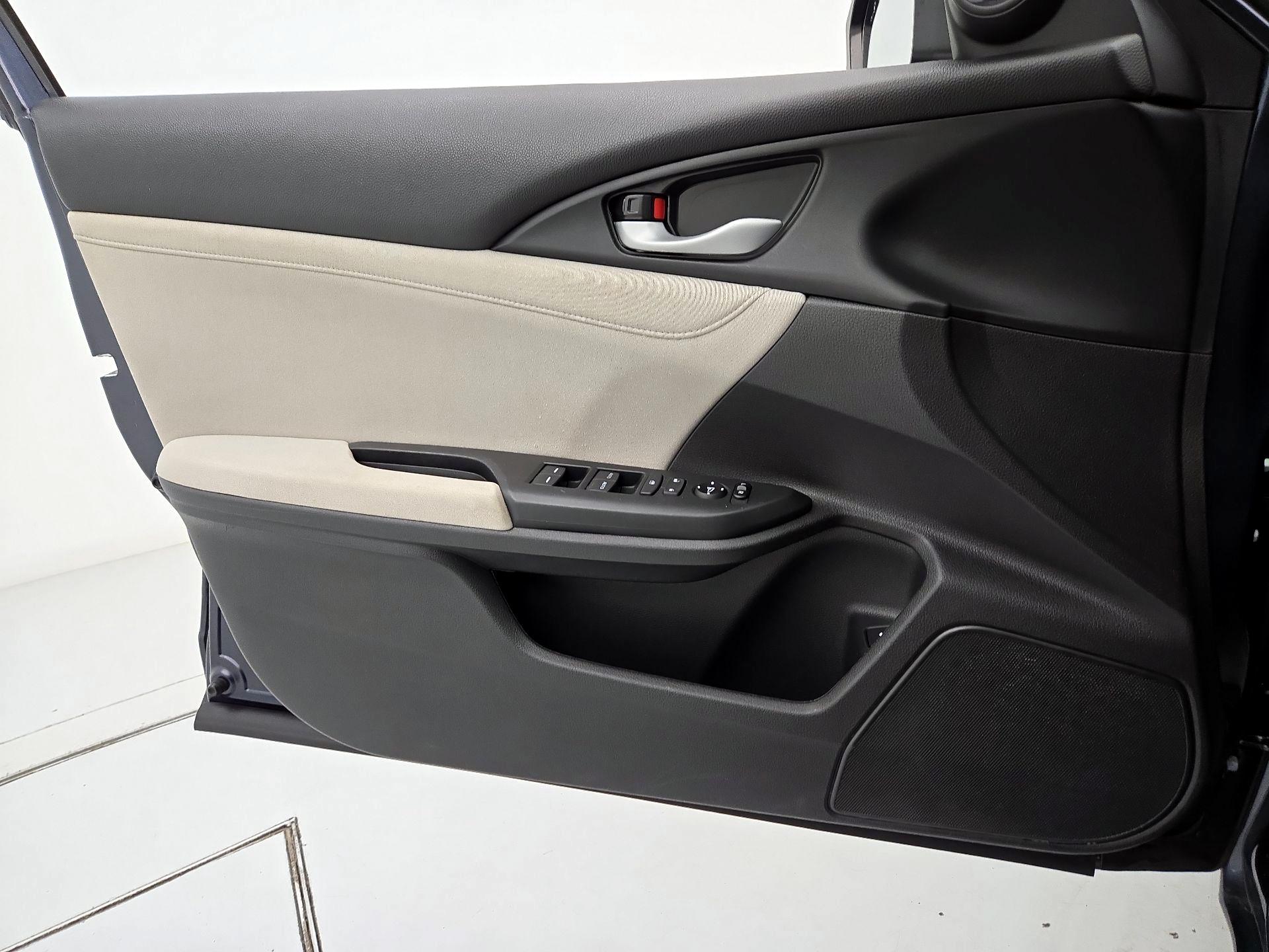 Thumbnail: 2022 Honda Insight - 12