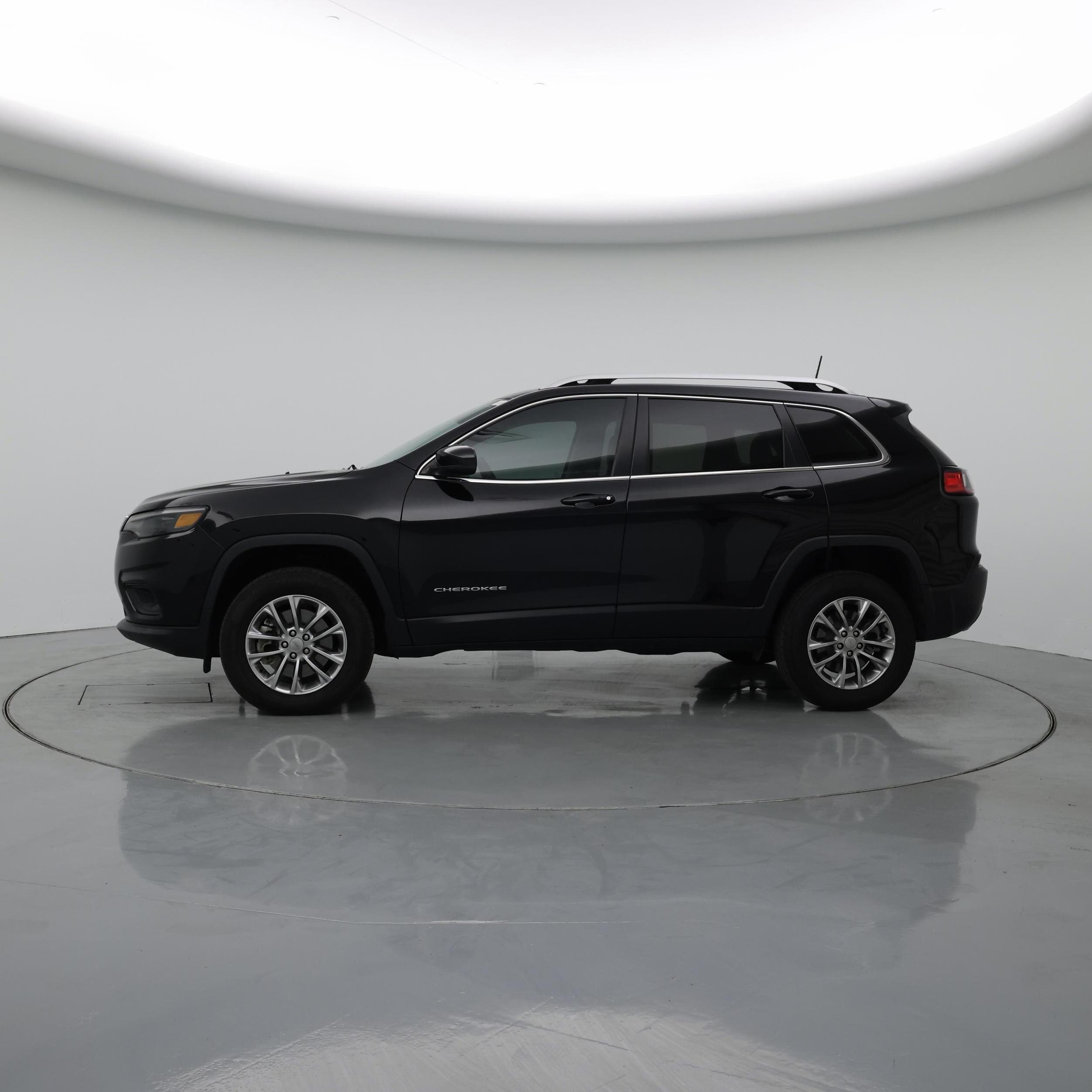 Thumbnail: 2021 Jeep Cherokee - 3