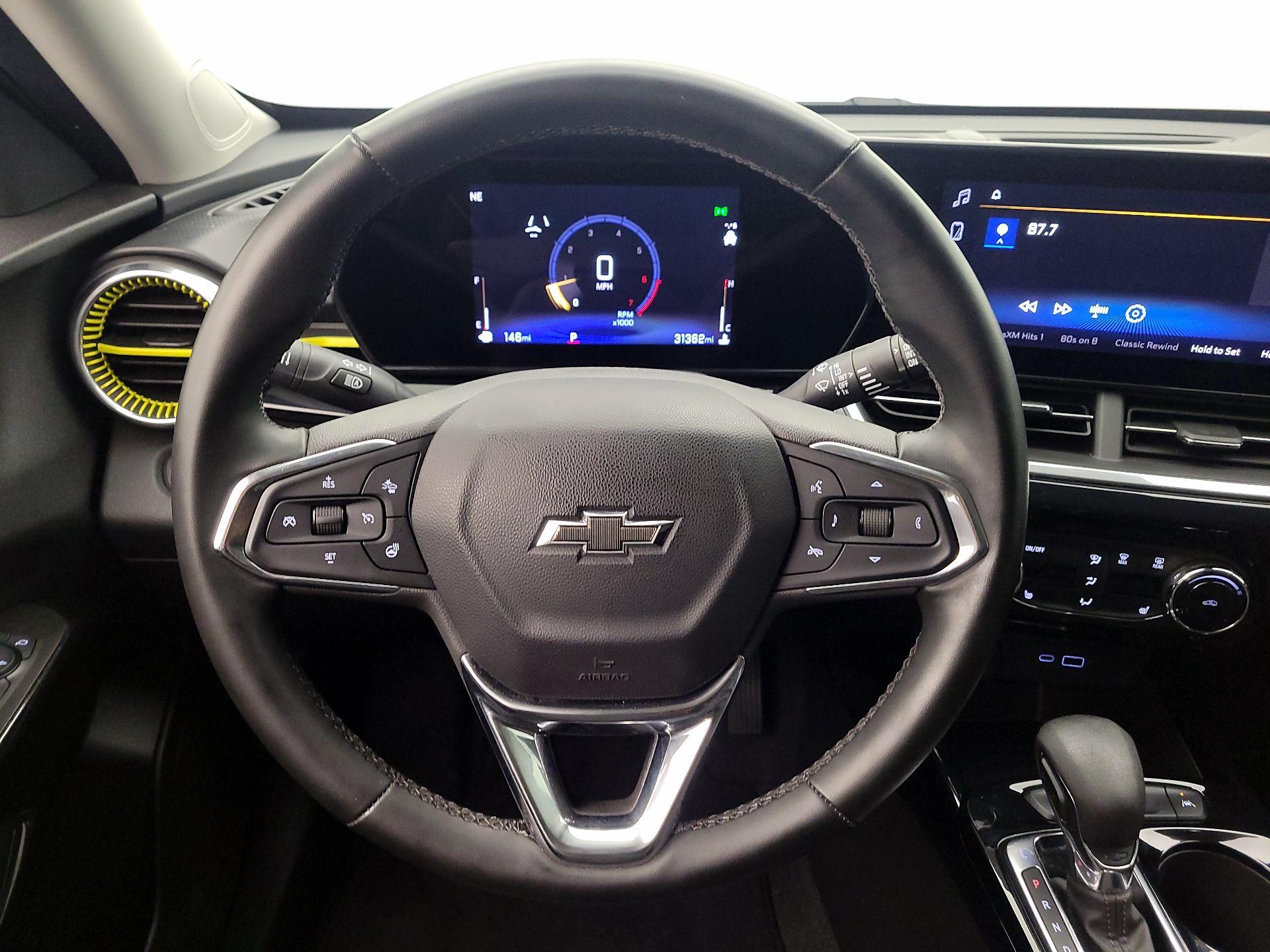 Thumbnail: 2024 Chevrolet Trax - 10