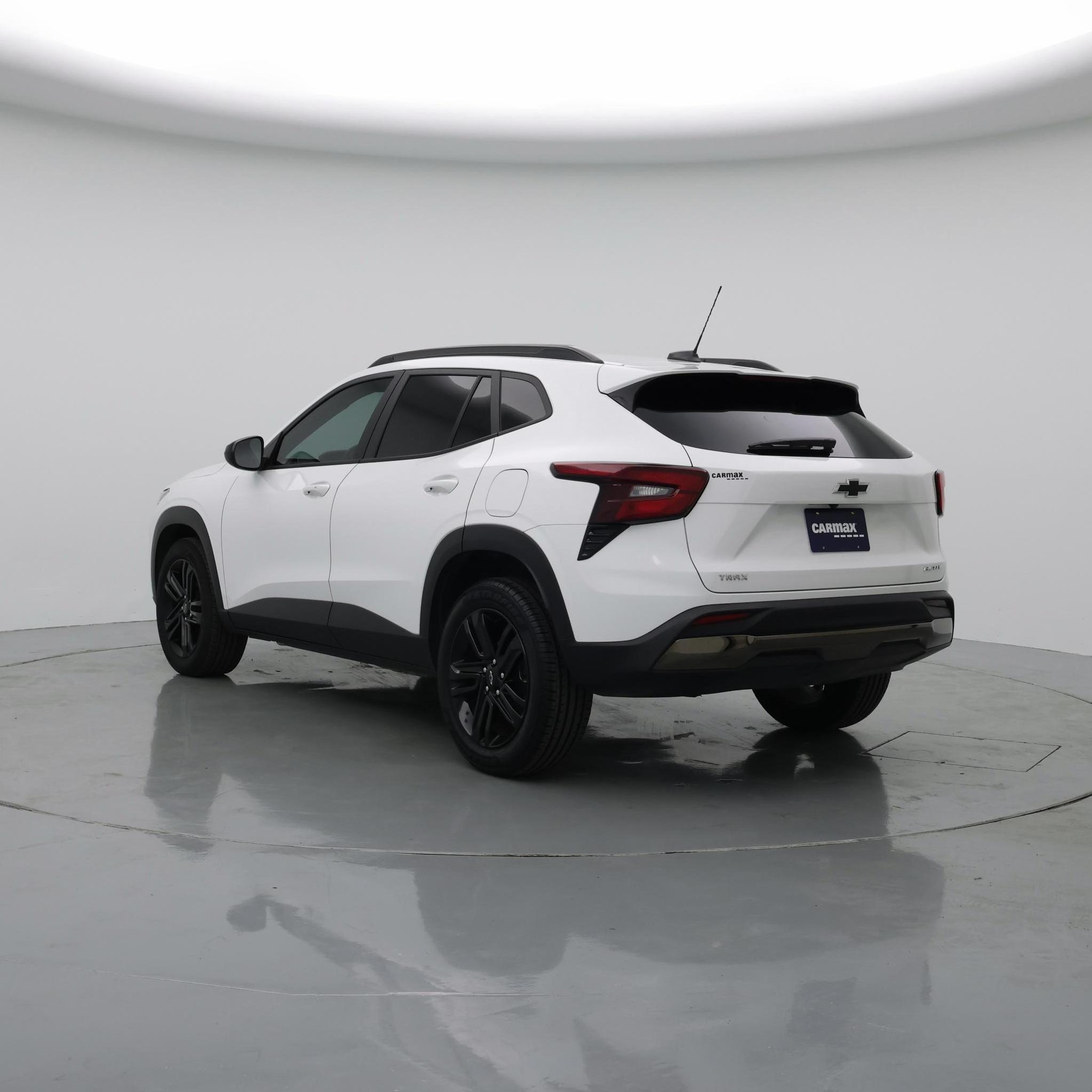 Thumbnail: 2024 Chevrolet Trax - 2