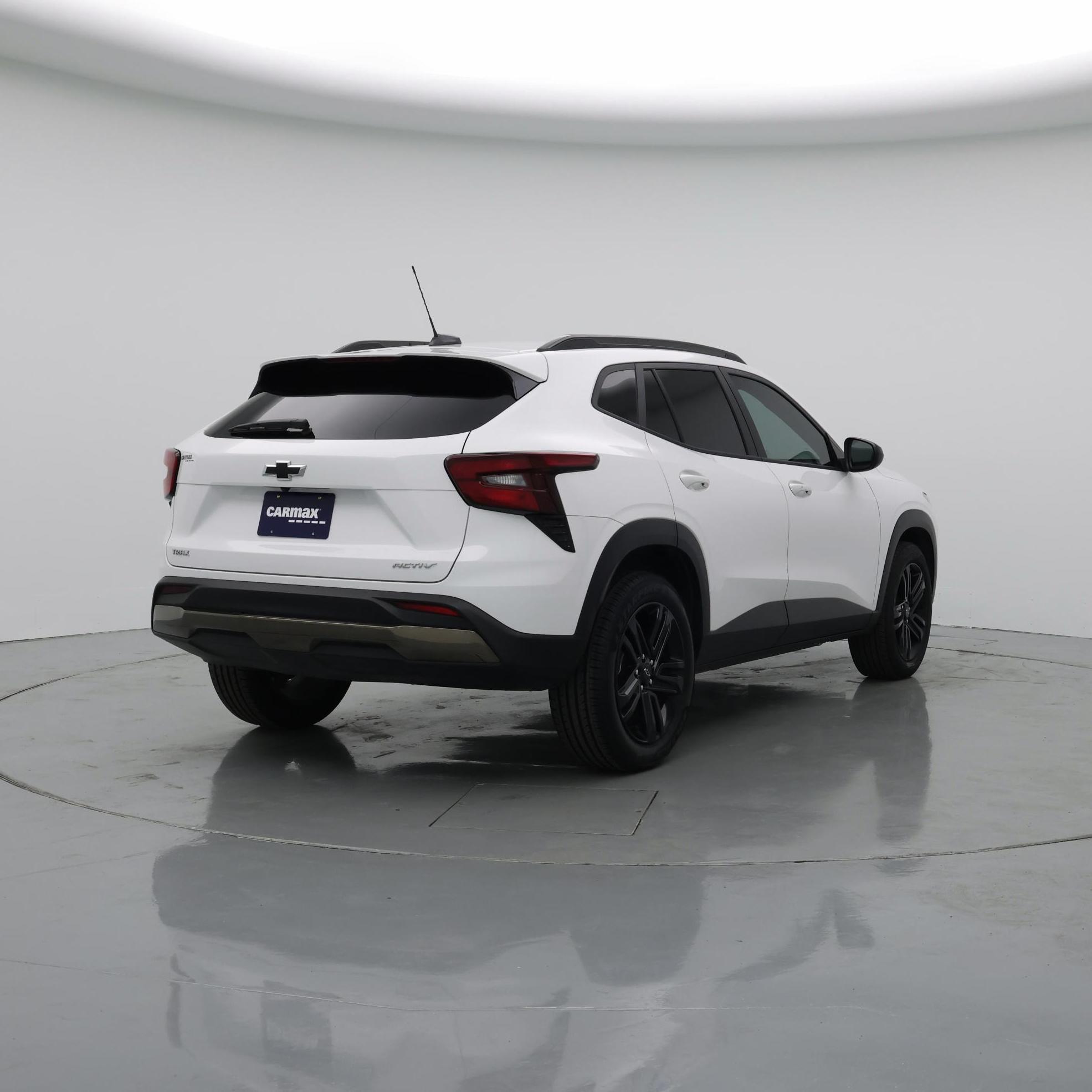 Thumbnail: 2024 Chevrolet Trax - 8