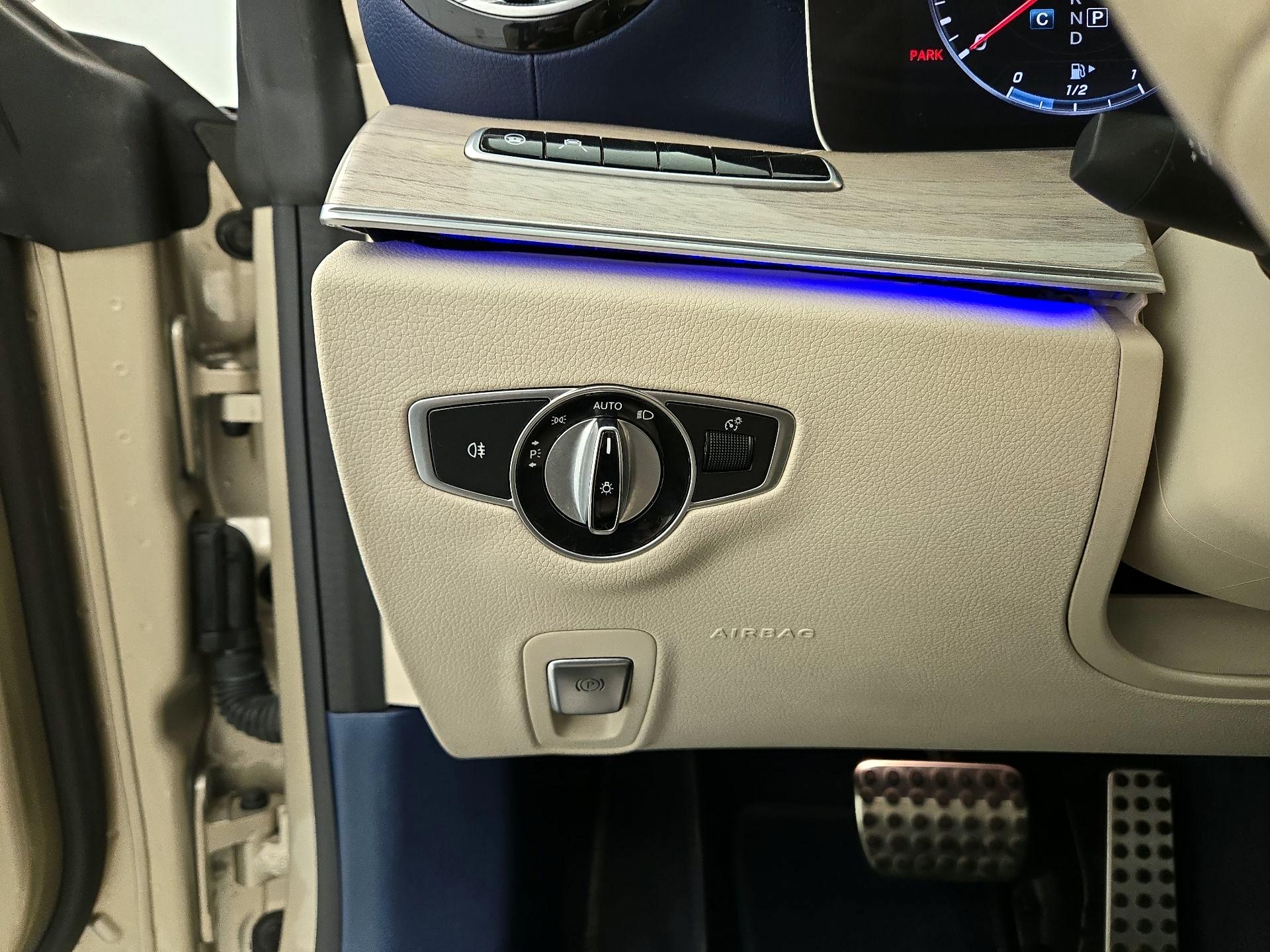 Thumbnail: 2019 Mercedes-Benz E-Class - 13