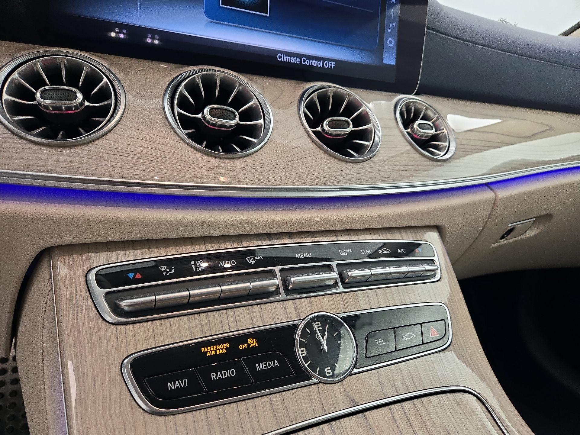 Thumbnail: 2019 Mercedes-Benz E-Class - 17