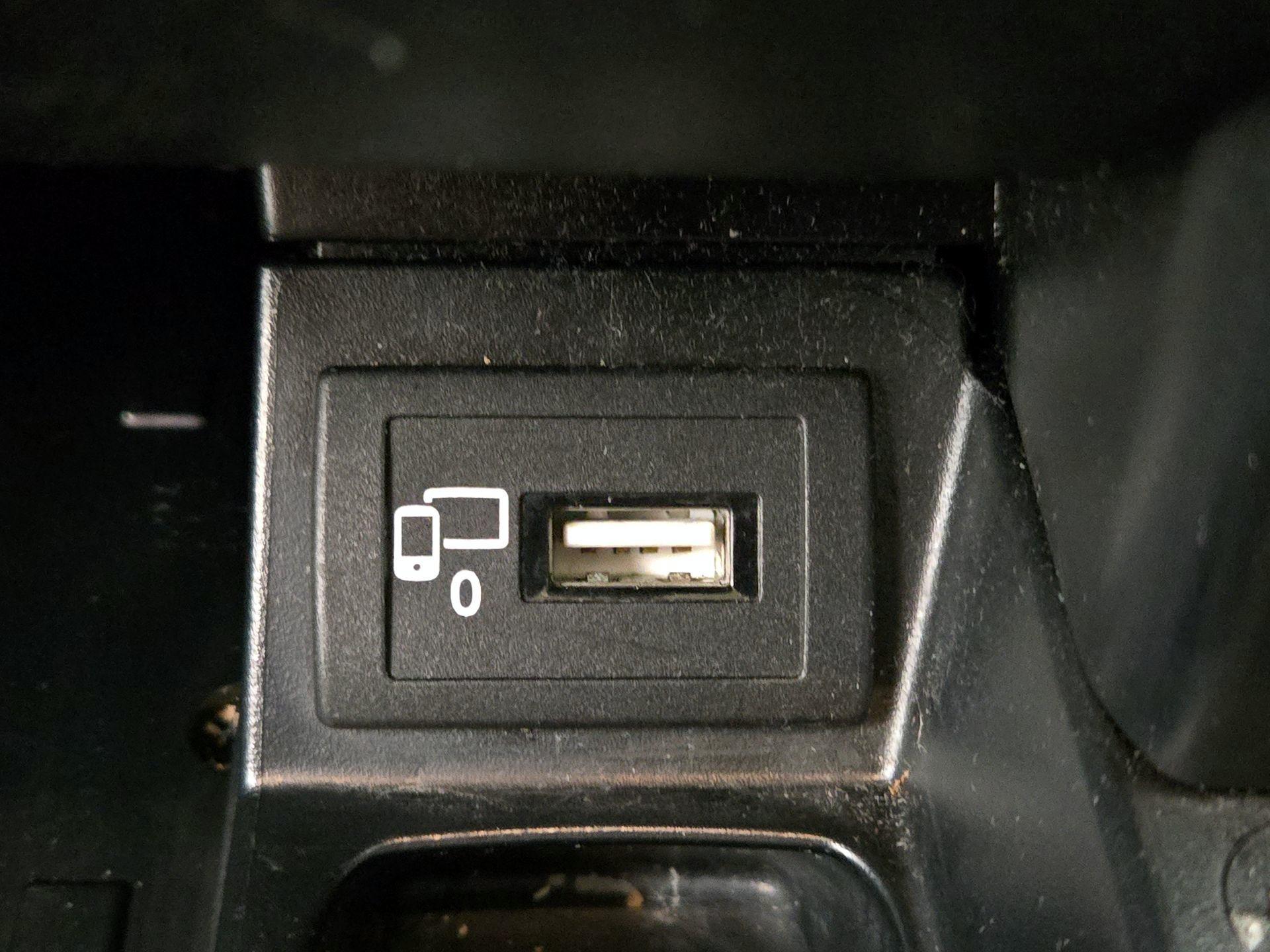 Thumbnail: 2019 Mercedes-Benz E-Class - 19