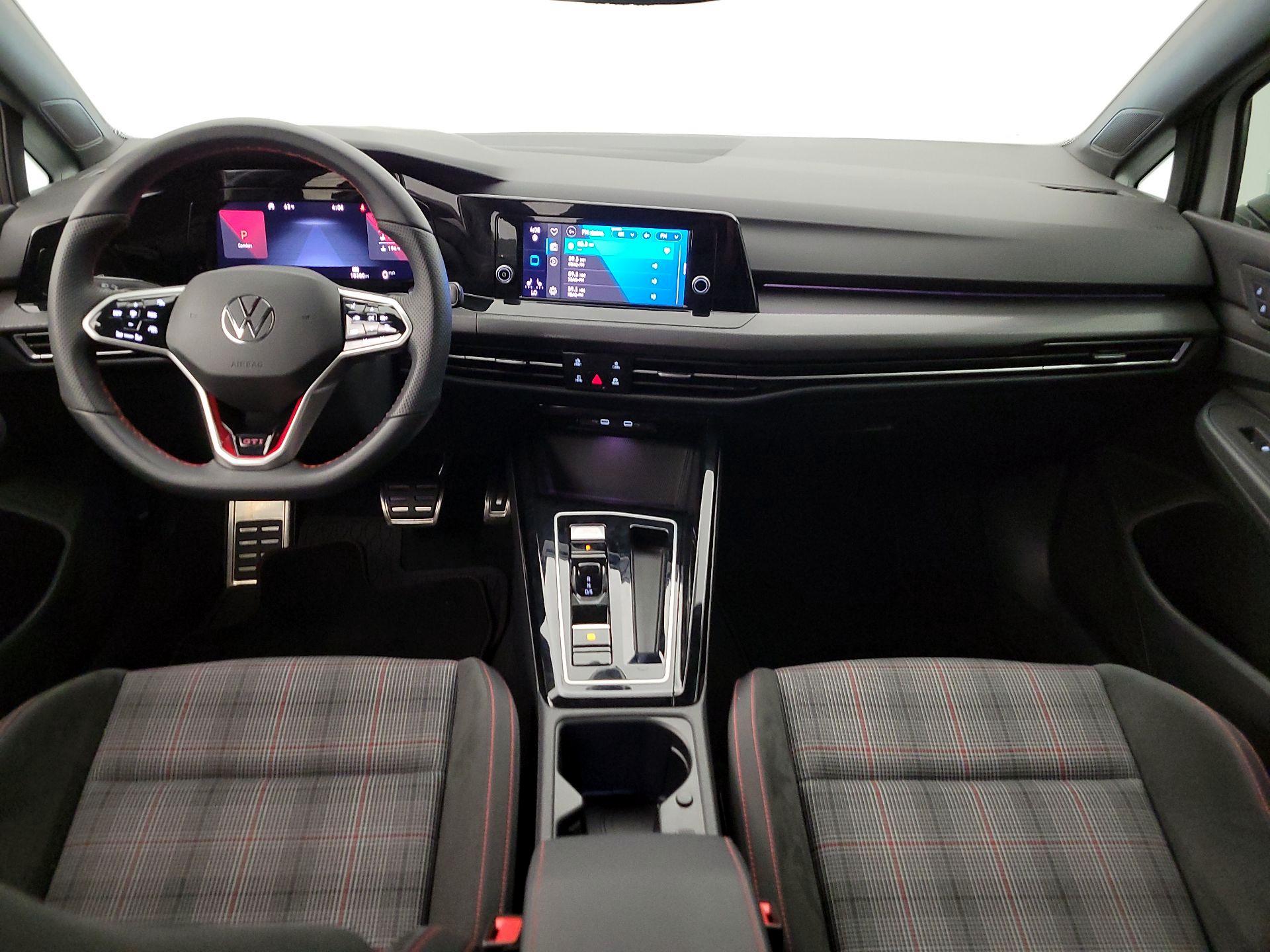 Thumbnail: 2023 Volkswagen Golf - 9