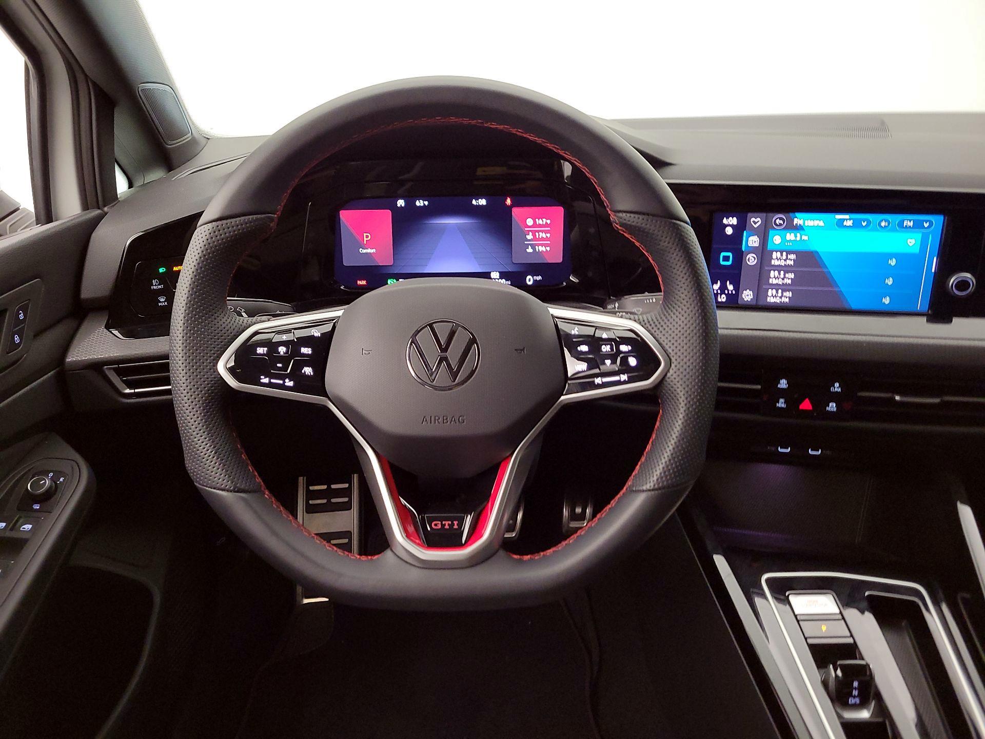 Thumbnail: 2023 Volkswagen Golf - 10