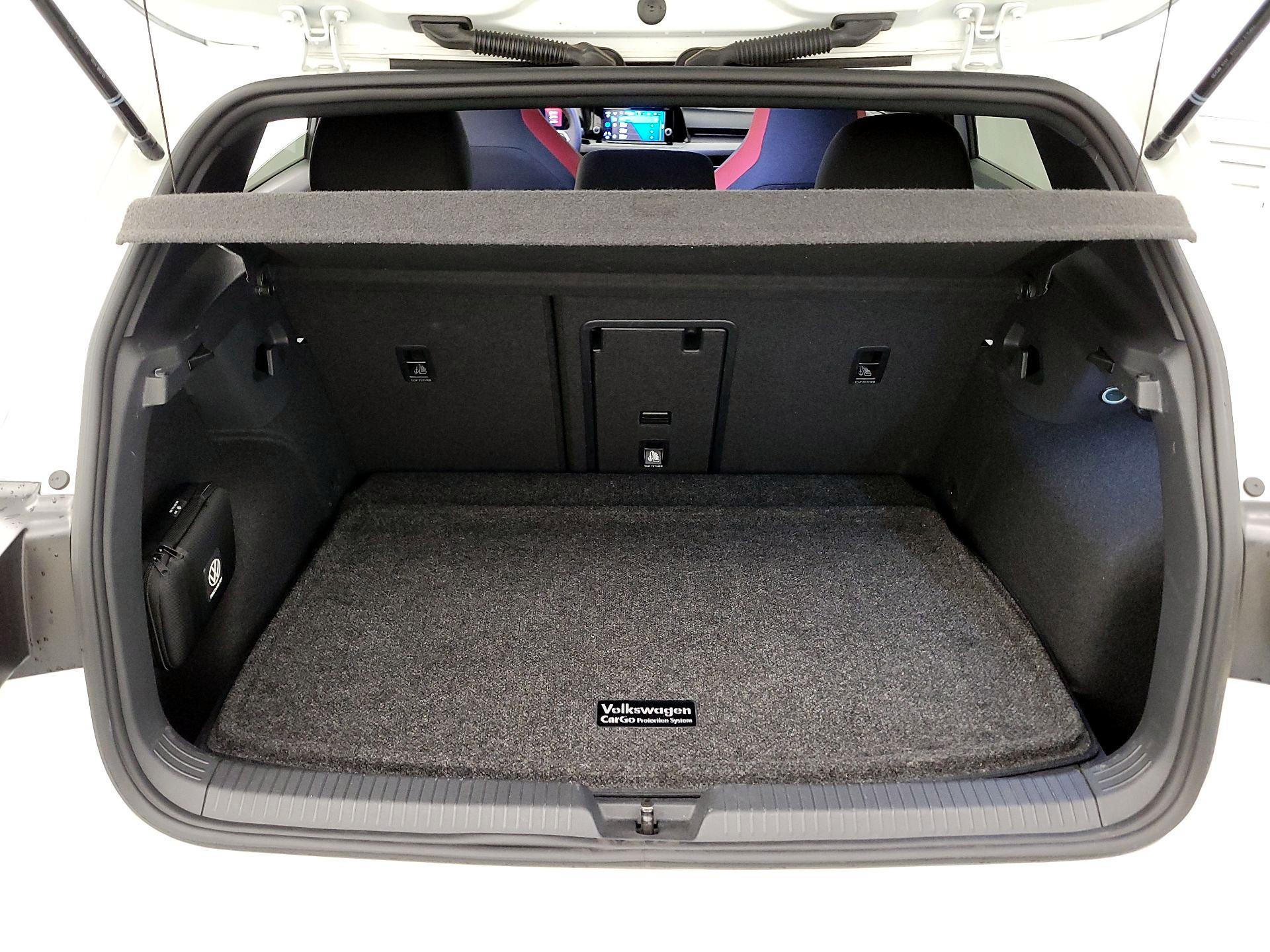 Thumbnail: 2023 Volkswagen Golf - 20