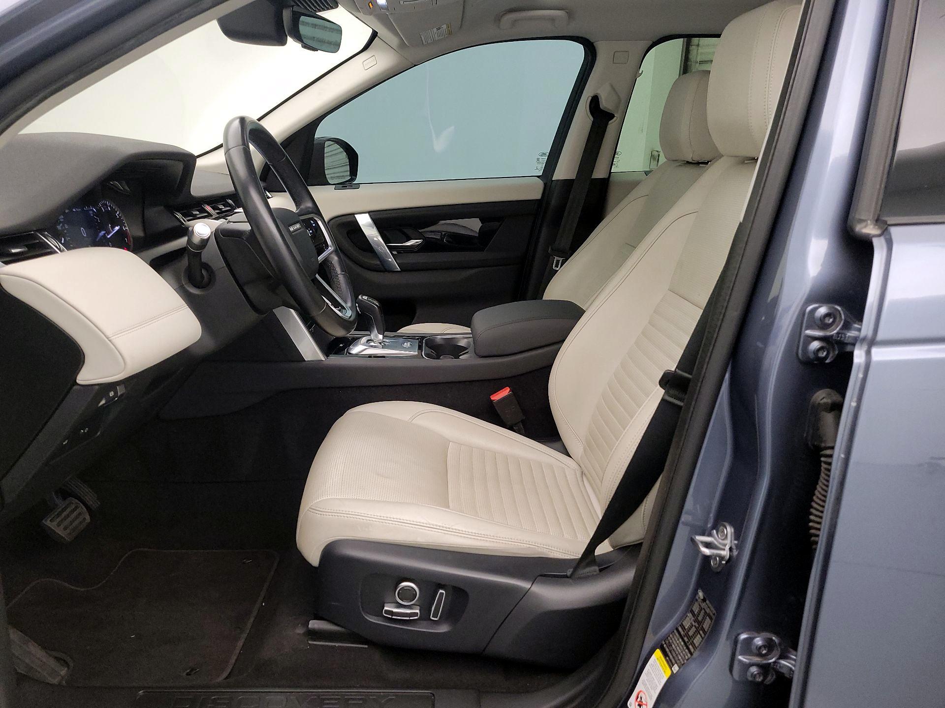 Thumbnail: 2021 Land Rover Discovery Sport - 11