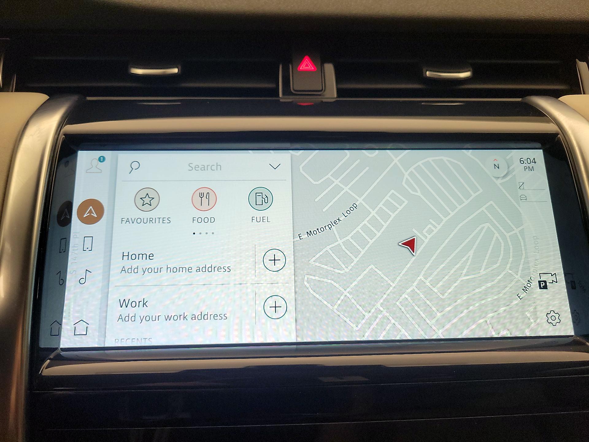 Thumbnail: 2021 Land Rover Discovery Sport - 14