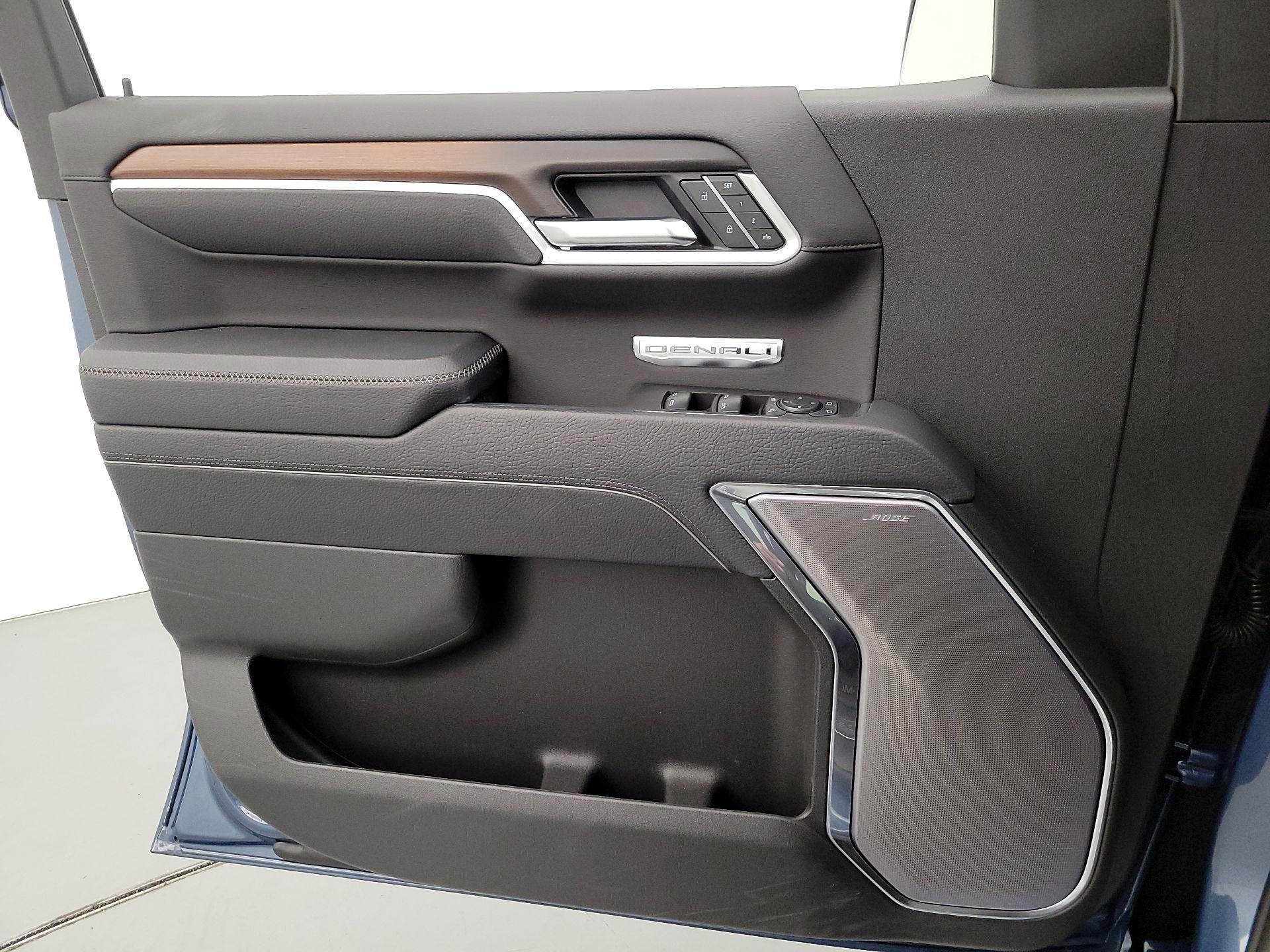 Thumbnail: 2025 GMC Sierra 1500 - 12