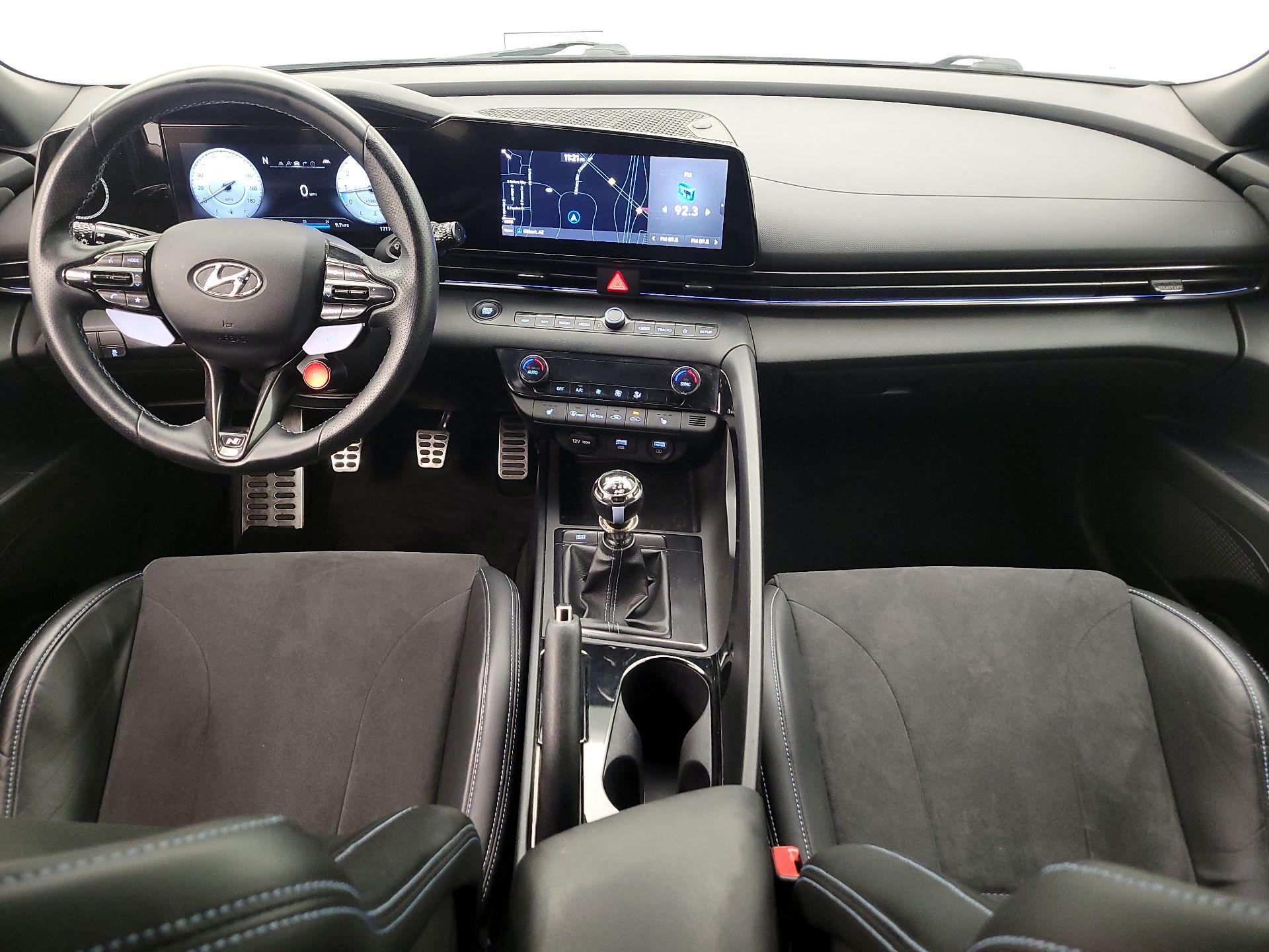 Thumbnail: 2022 Hyundai Elantra - 9