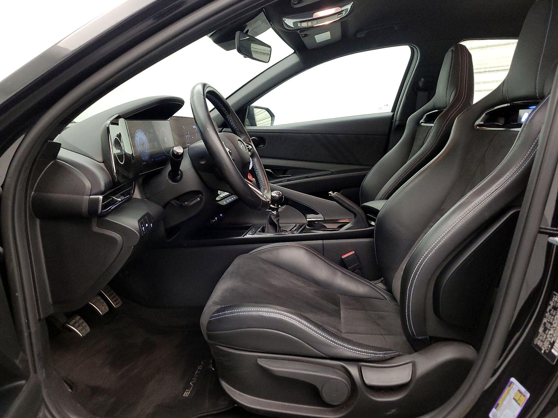 Thumbnail: 2022 Hyundai Elantra - 11