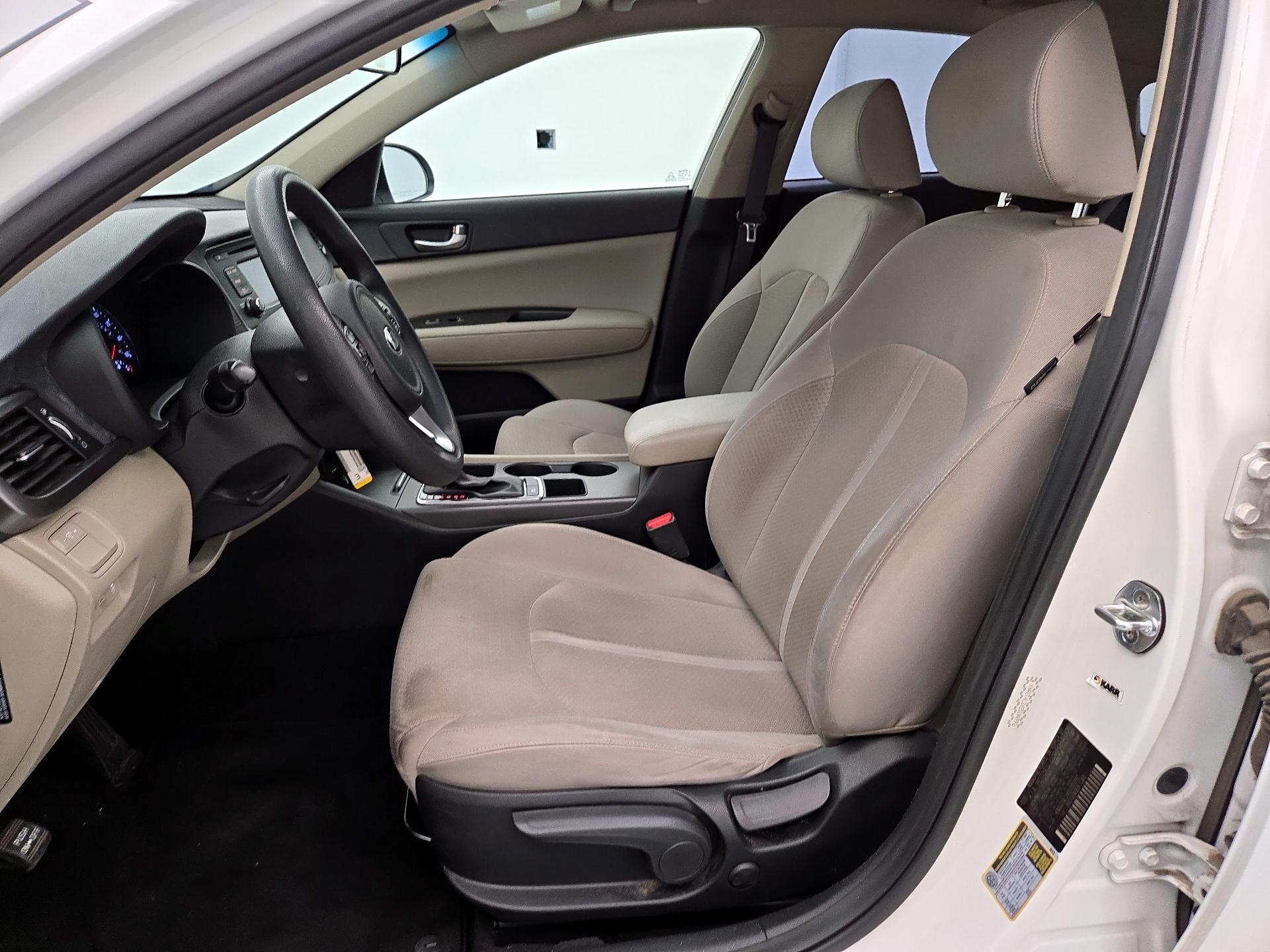 Thumbnail: 2016 Kia Optima - 11