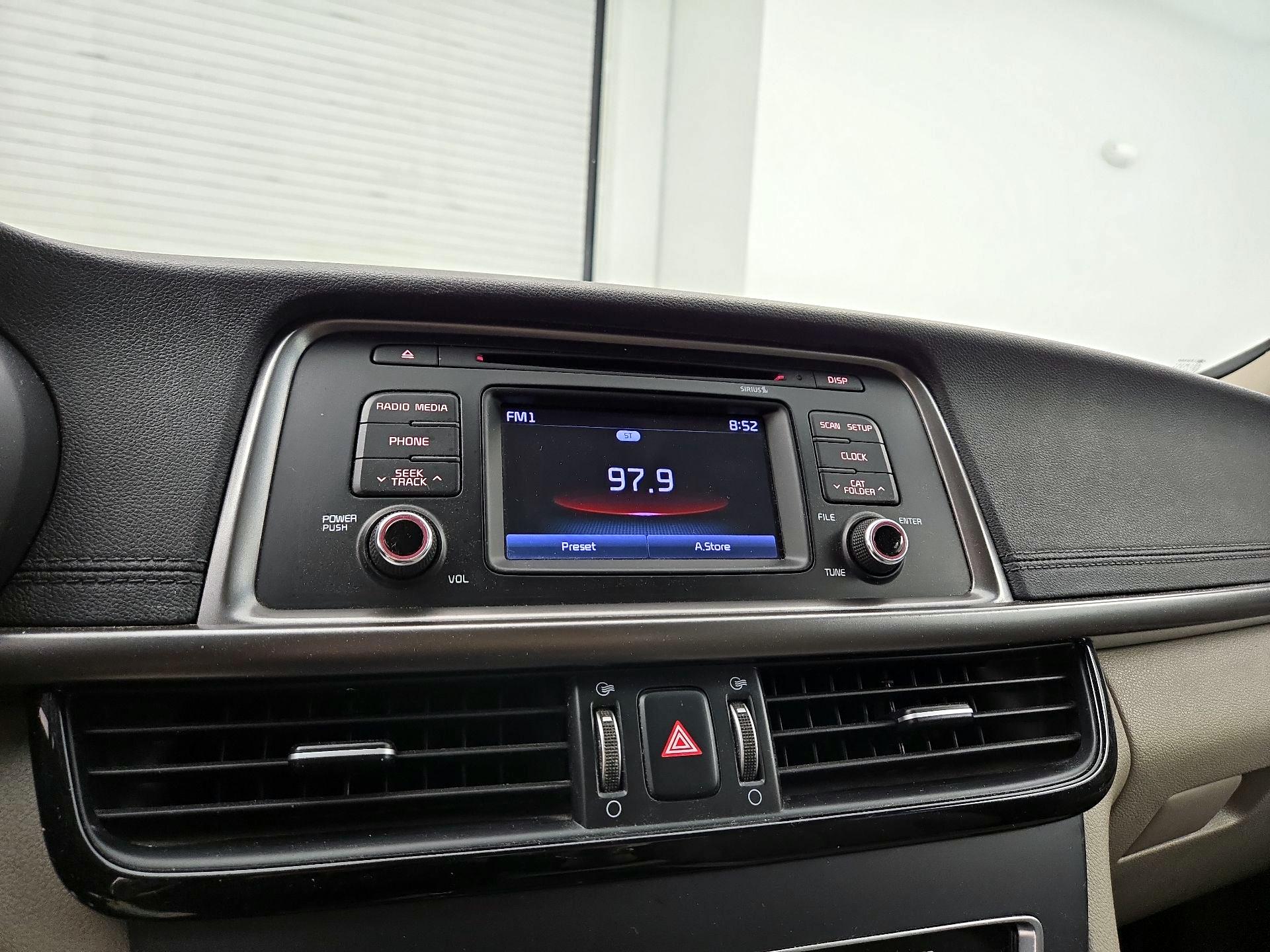 Thumbnail: 2016 Kia Optima - 15