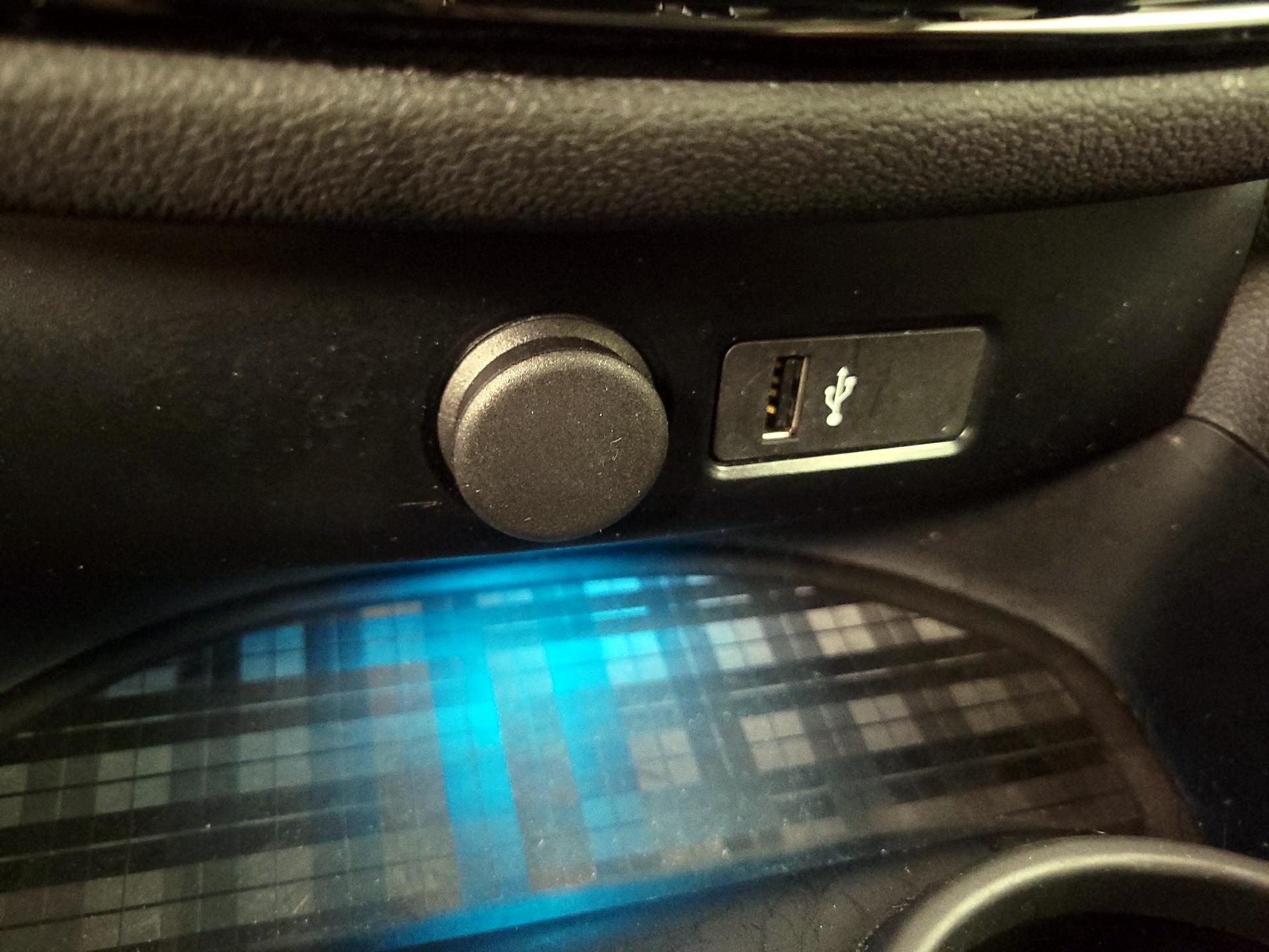 Thumbnail: 2020 MINI Cooper Clubman - 18