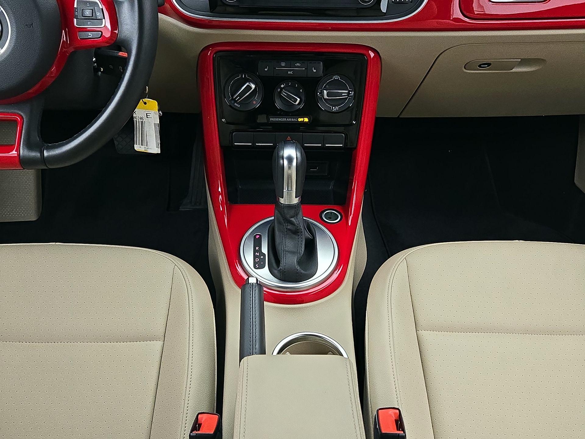 Thumbnail: 2019 Volkswagen Beetle - 16