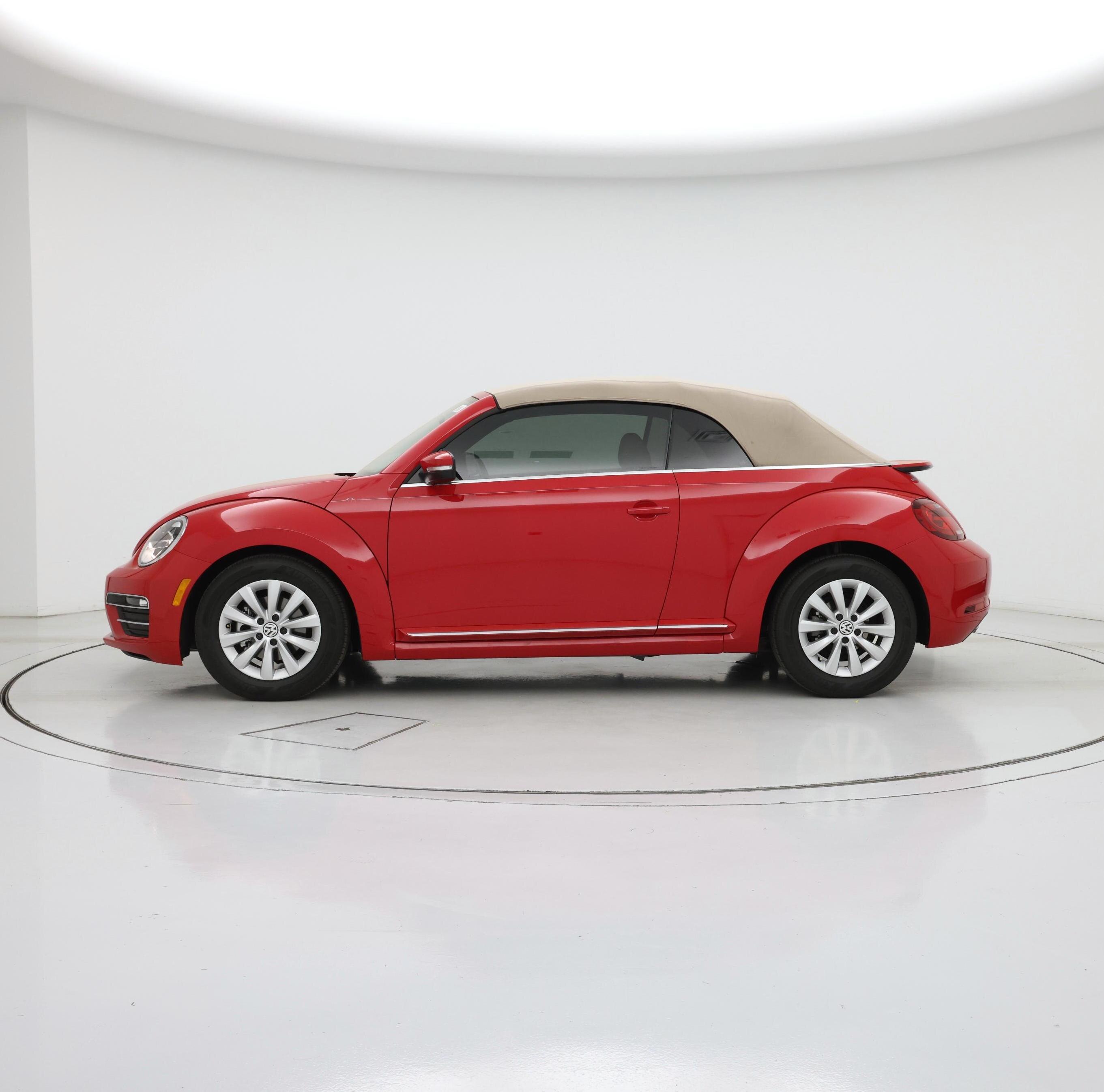 Thumbnail: 2019 Volkswagen Beetle - 3