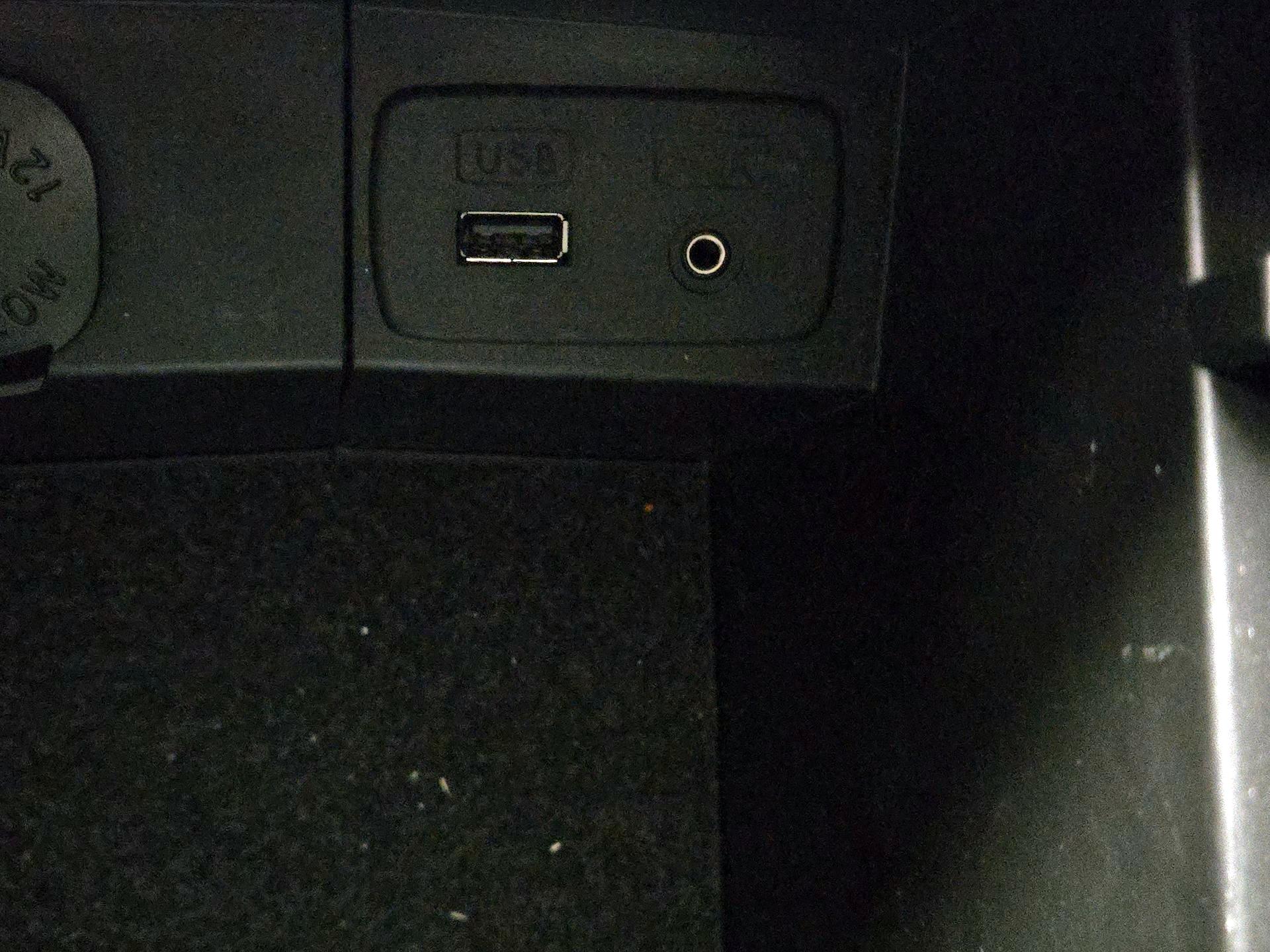 Thumbnail: 2014 Subaru Forester - 18