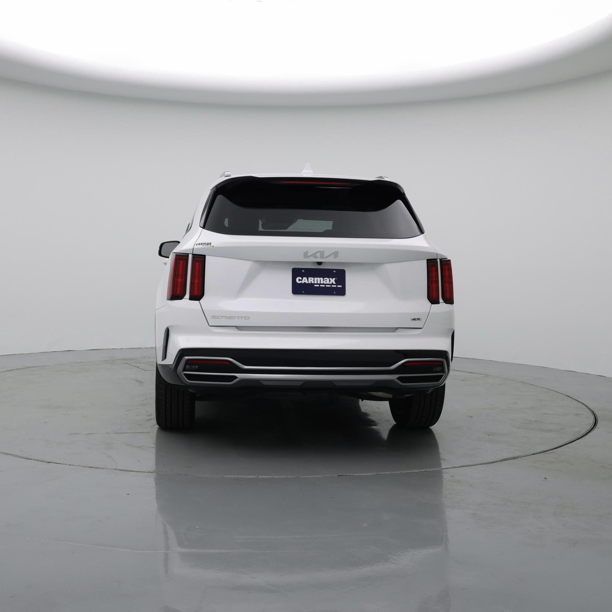 Thumbnail: 2023 Kia Sorento - 6