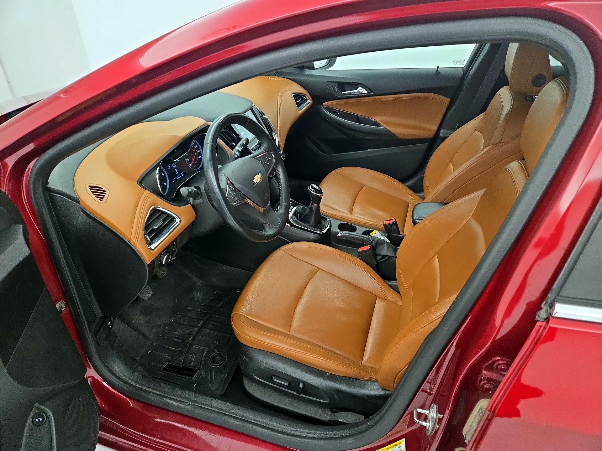 Thumbnail: 2017 Chevrolet Cruze - 11