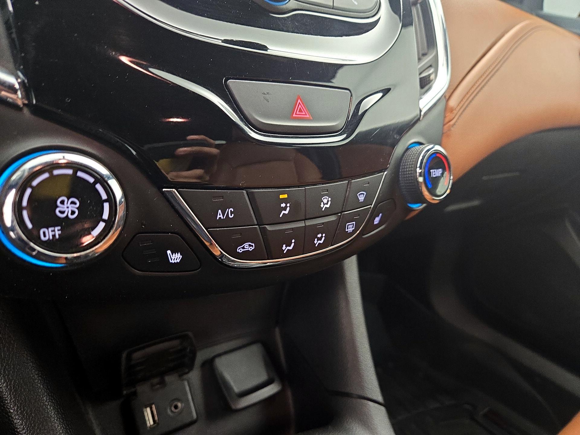 Thumbnail: 2017 Chevrolet Cruze - 16