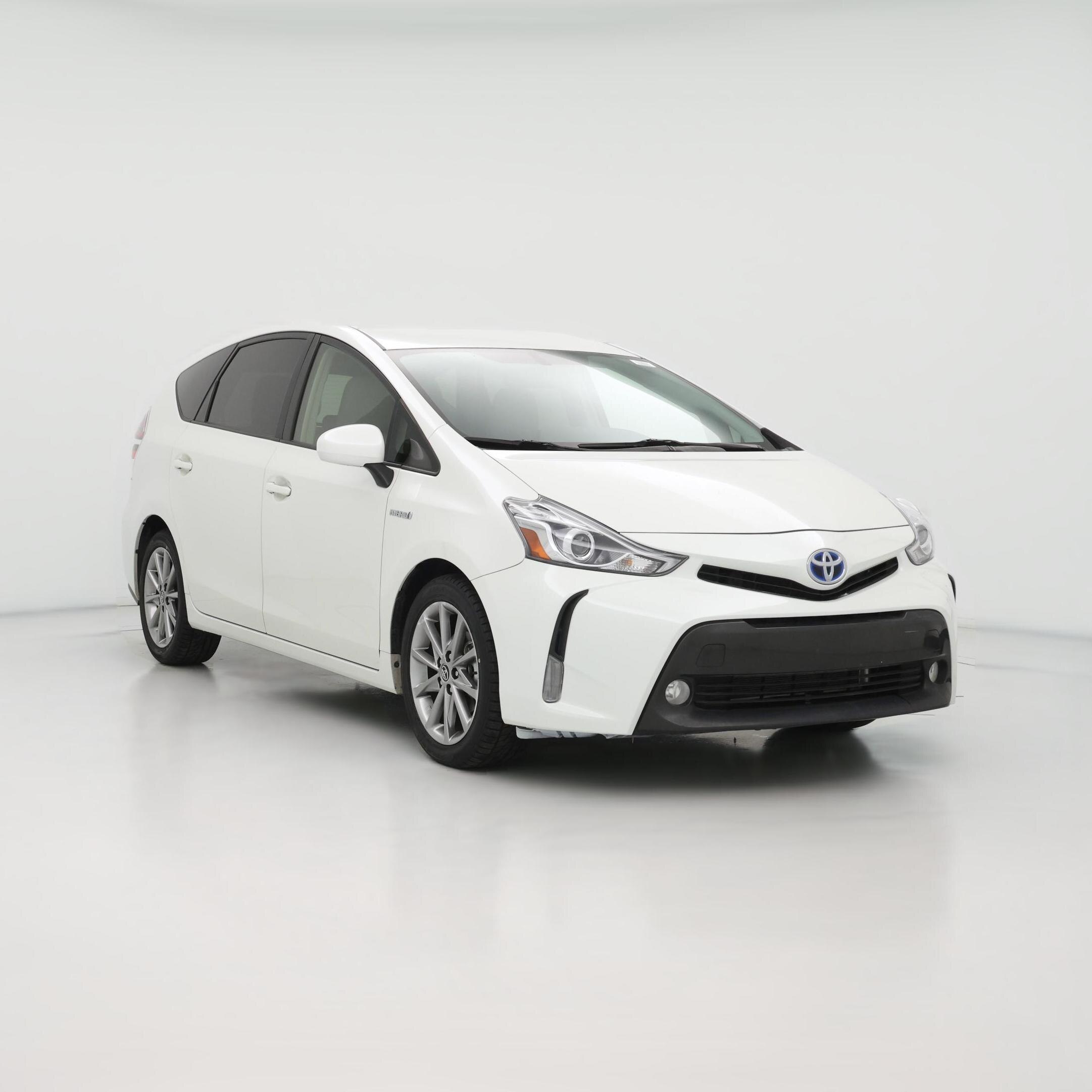 Thumbnail: 2016 Toyota Prius v - 1