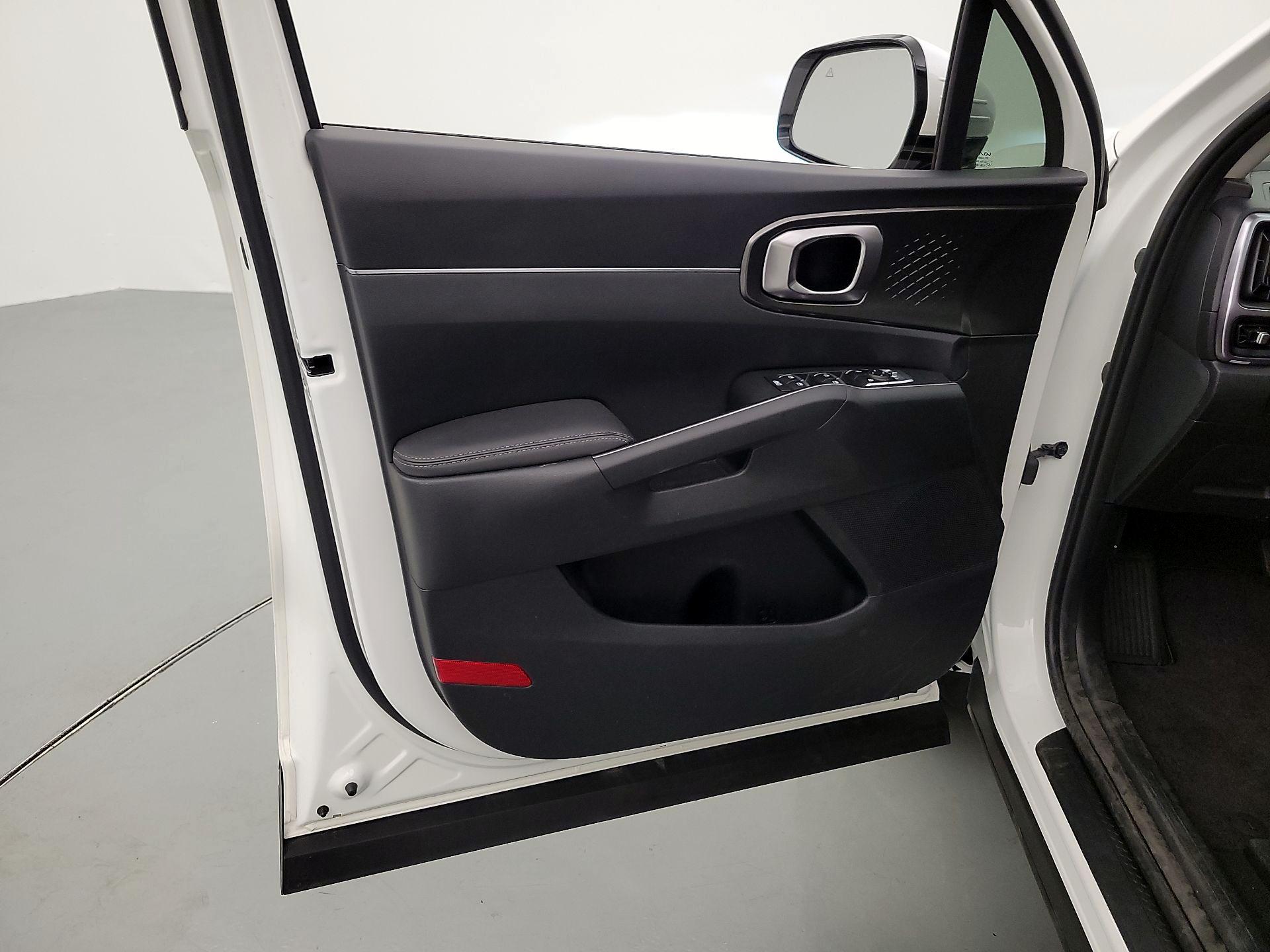 Thumbnail: 2024 Kia Sorento - 12