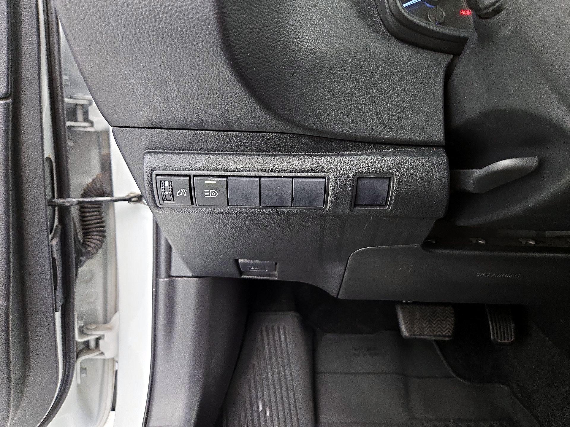 Thumbnail: 2021 Toyota Corolla - 13